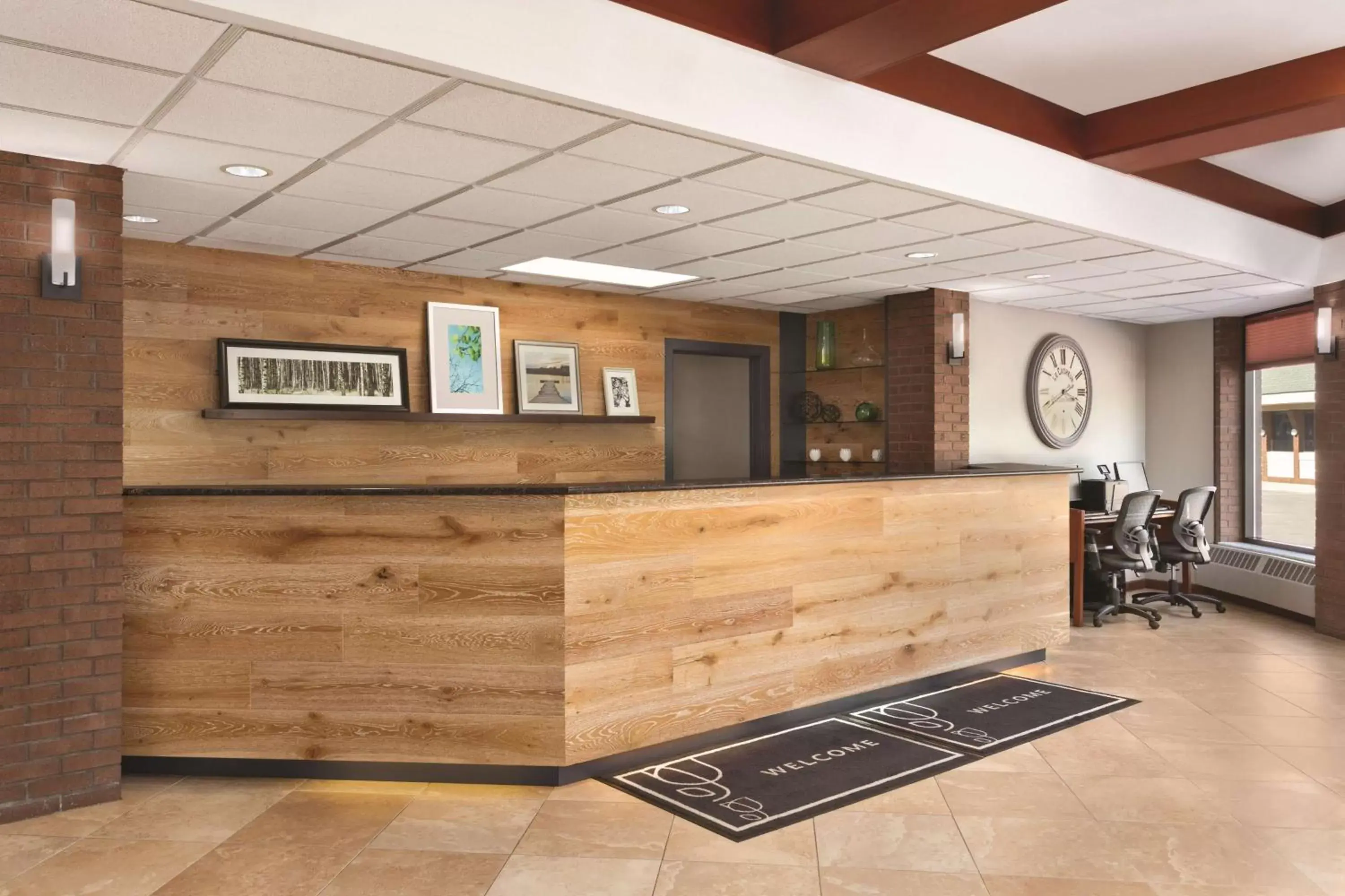 Lobby or reception, Lobby/Reception in Country Inn & Suites by Radisson, Traverse City, MI