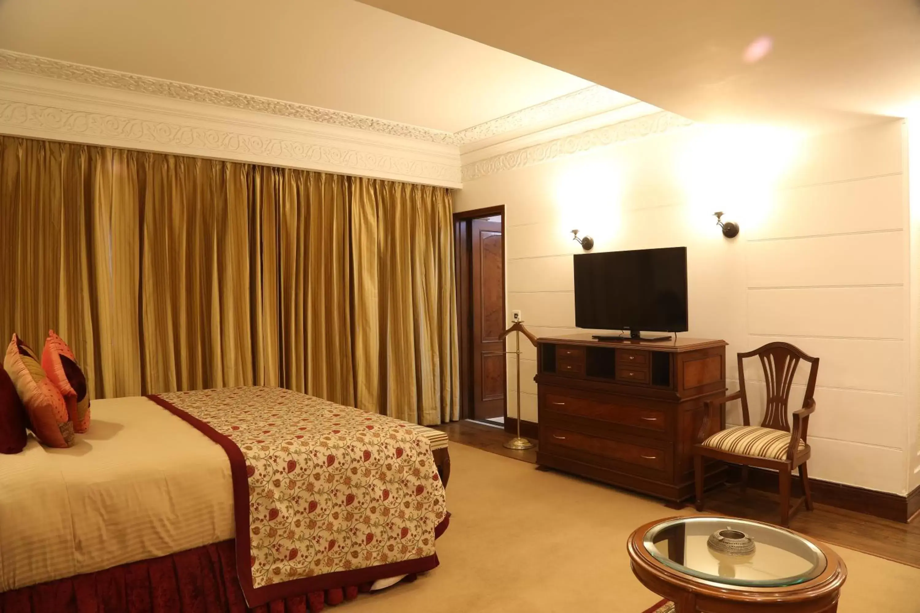 Bedroom, TV/Entertainment Center in The Ashok, New Delhi