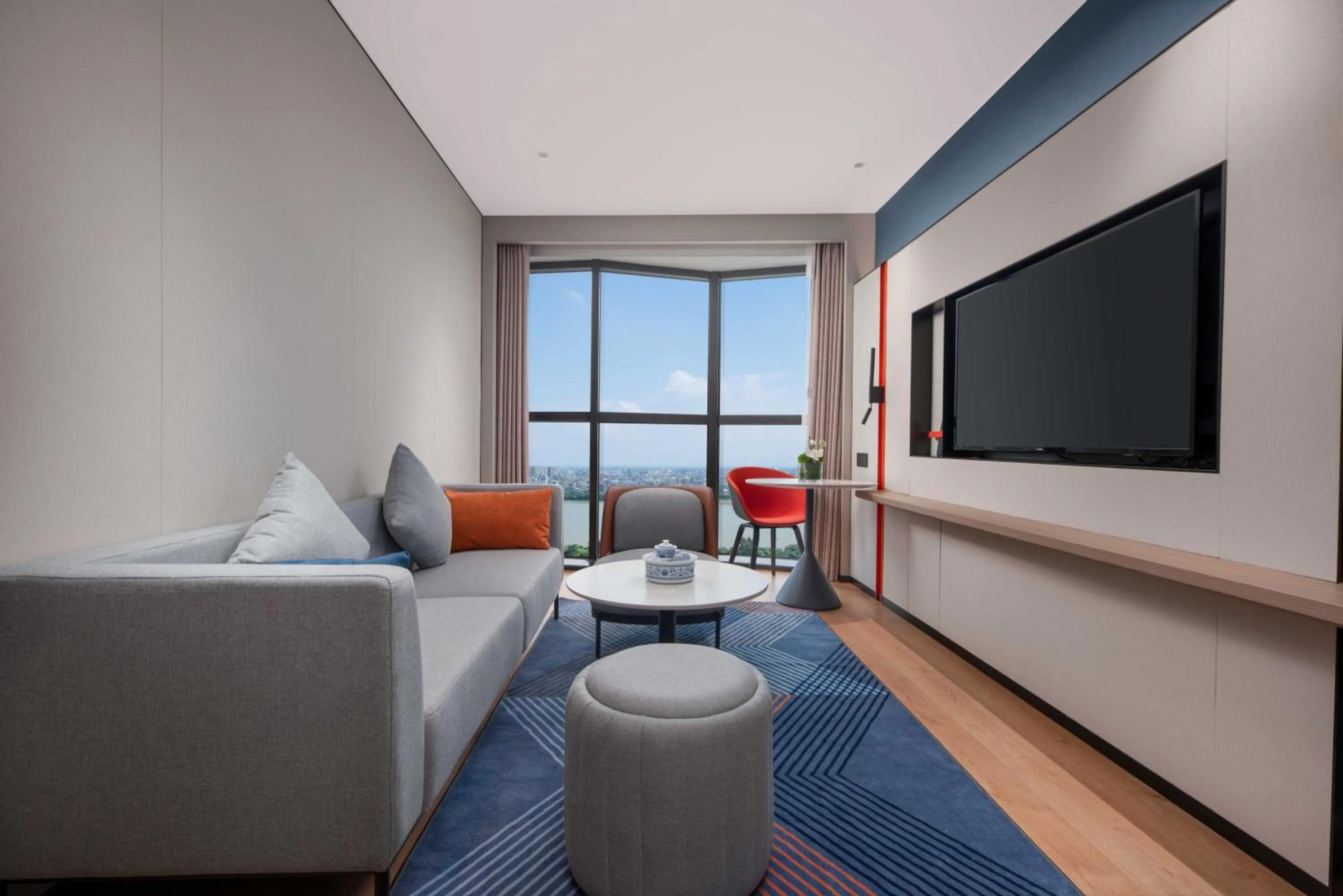 Photo of the whole room in Holiday Inn Express Shantou Chenghai