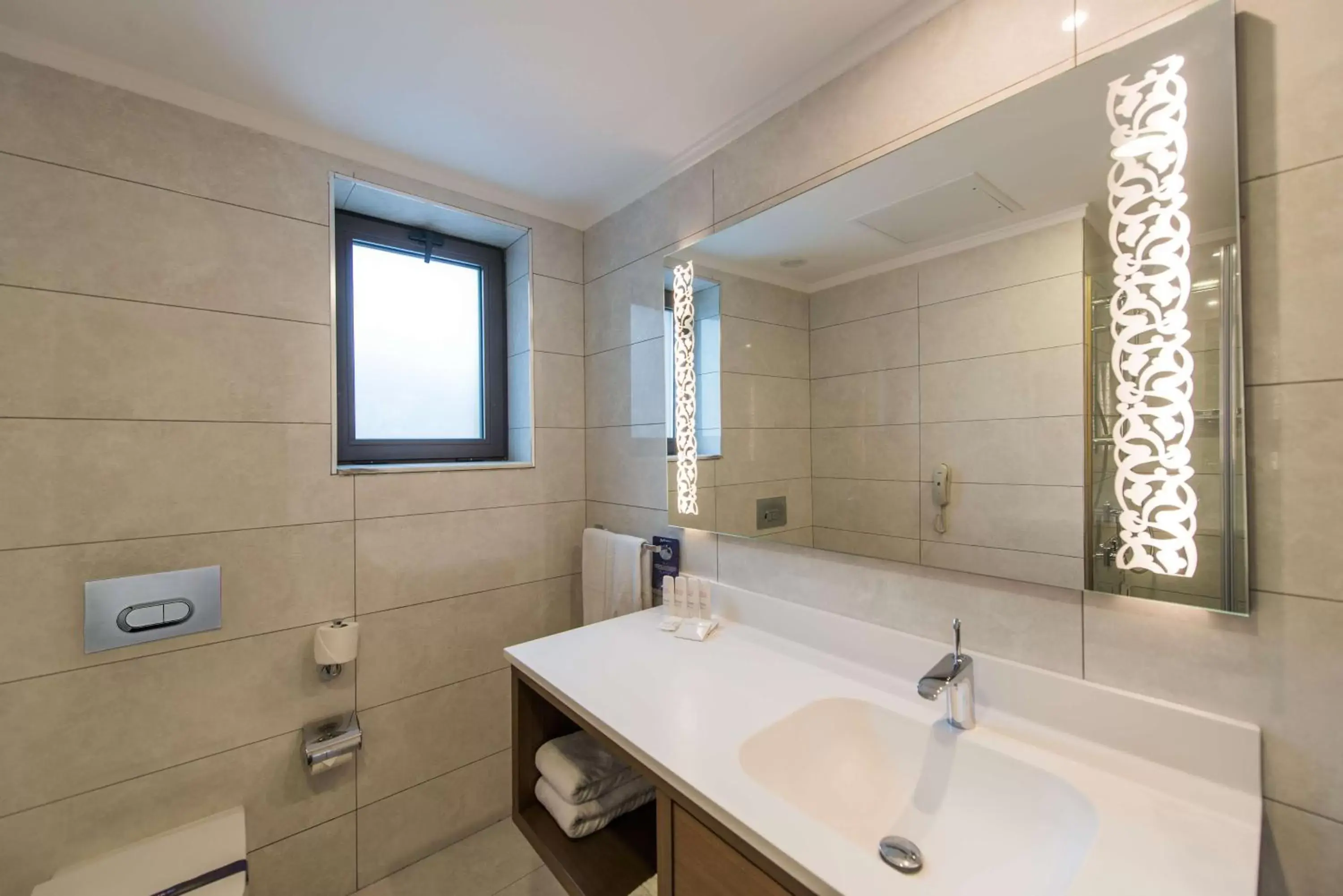 Bathroom in Radisson Blu Hotel, Ordu Bathroom in Radisson Blu Hotel, Ordu