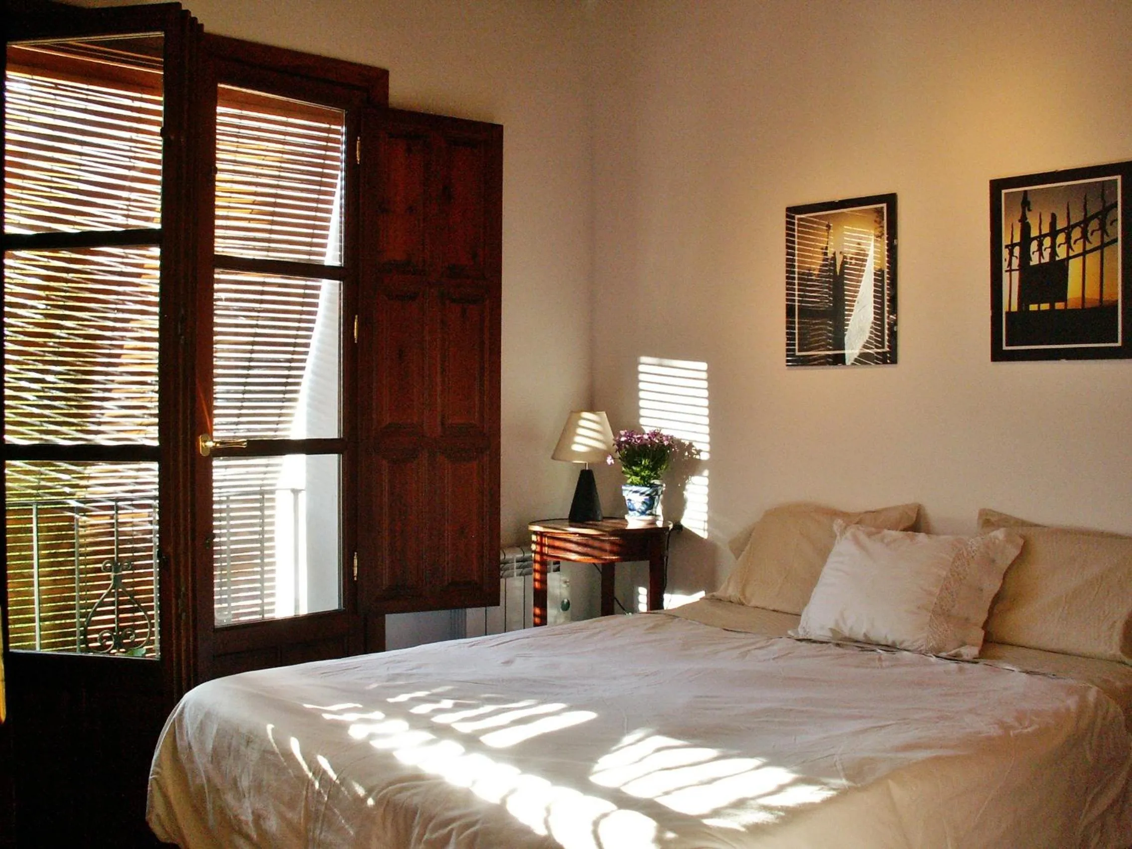 Bed in Oasis Backpackers' Hostel Granada