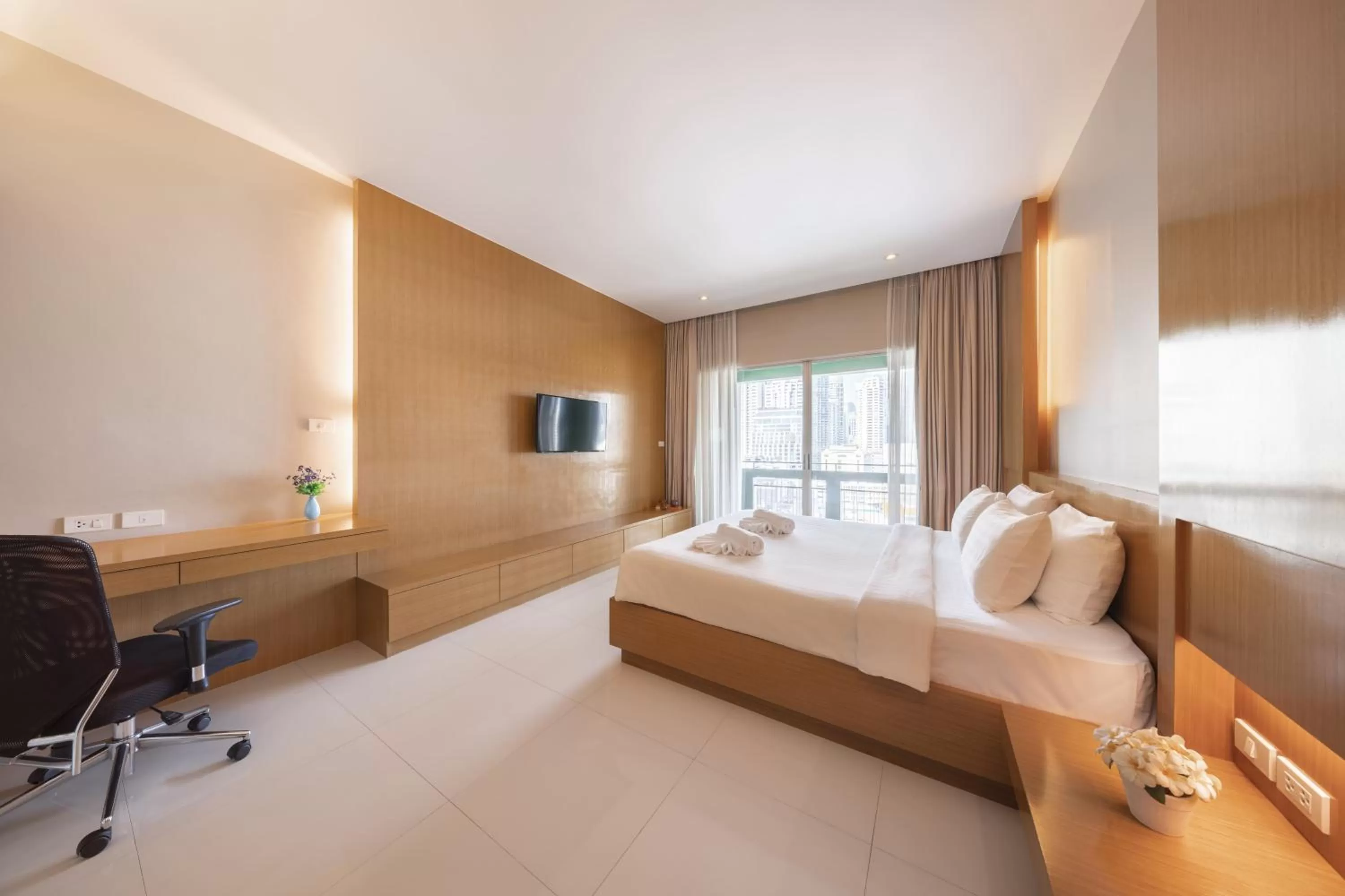 Bedroom, Bed in At 115 Hotel By Rompo
