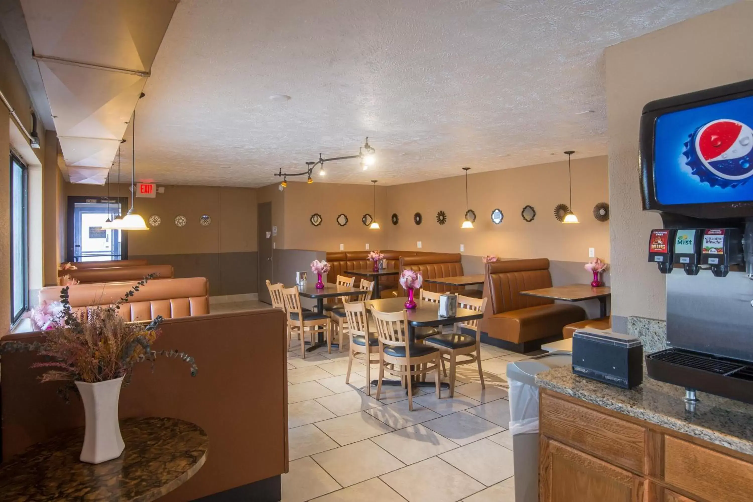Restaurant/Places to Eat in Americas Best Value Inn - Lincoln Airport