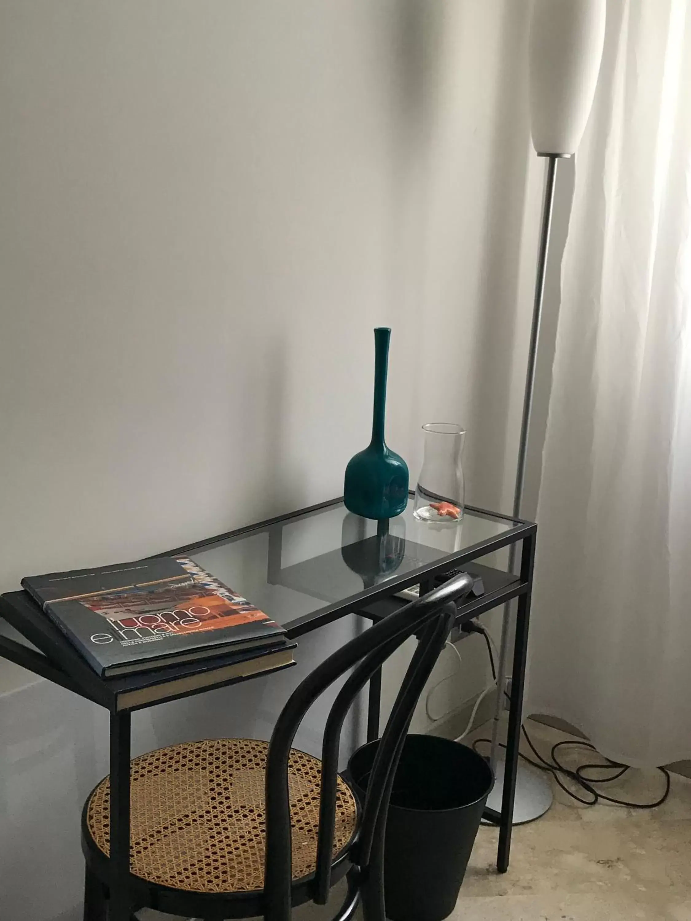 Decorative detail, Dining Area in B&B Questa casa non e'un albergo