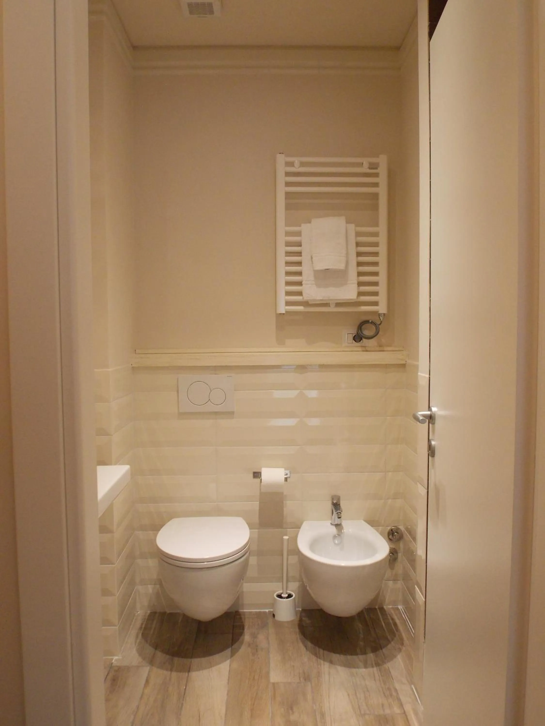 Bathroom in Casa Tua Vaticano Guest House