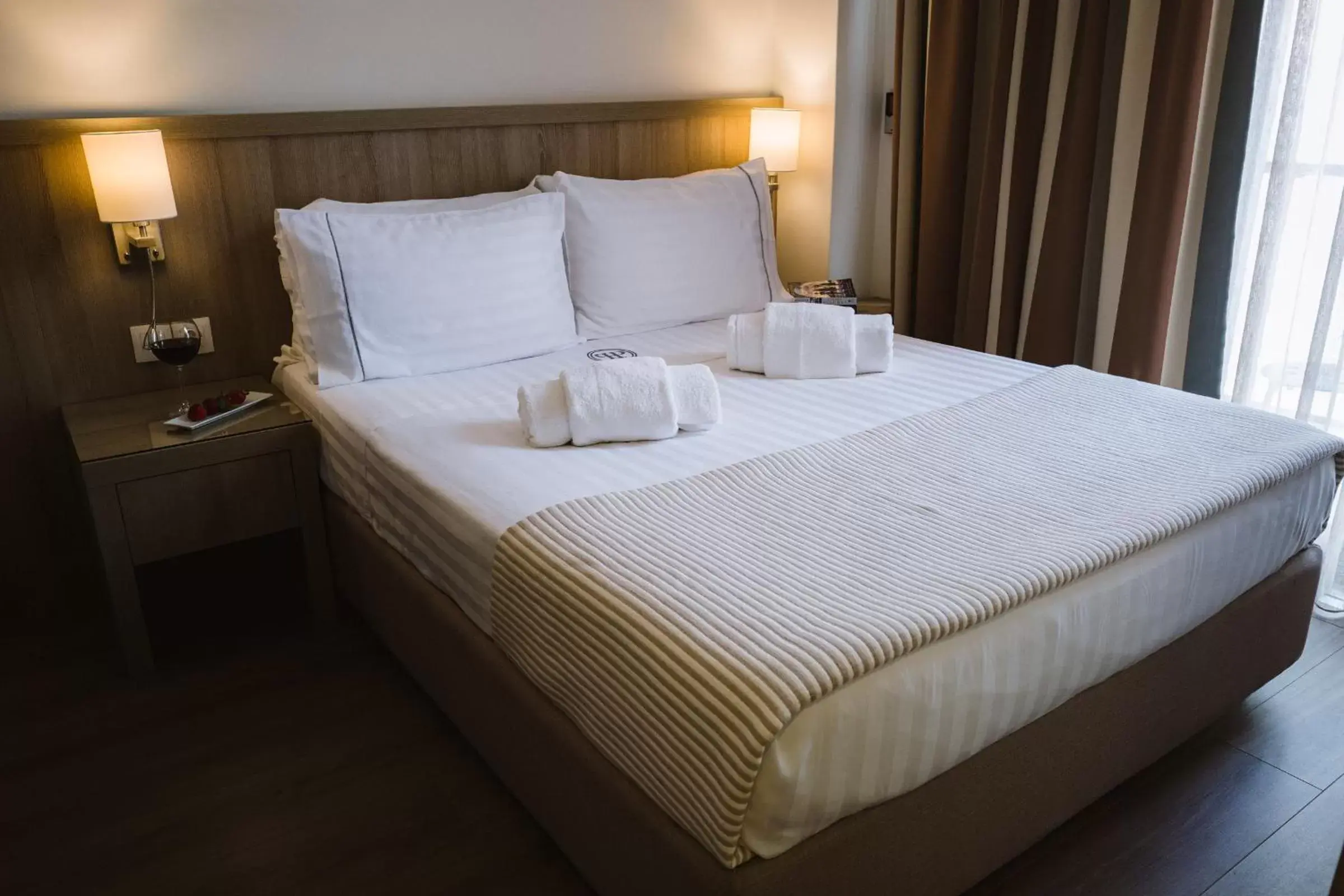 Bedroom, Bed in Piraeus Port Hotel