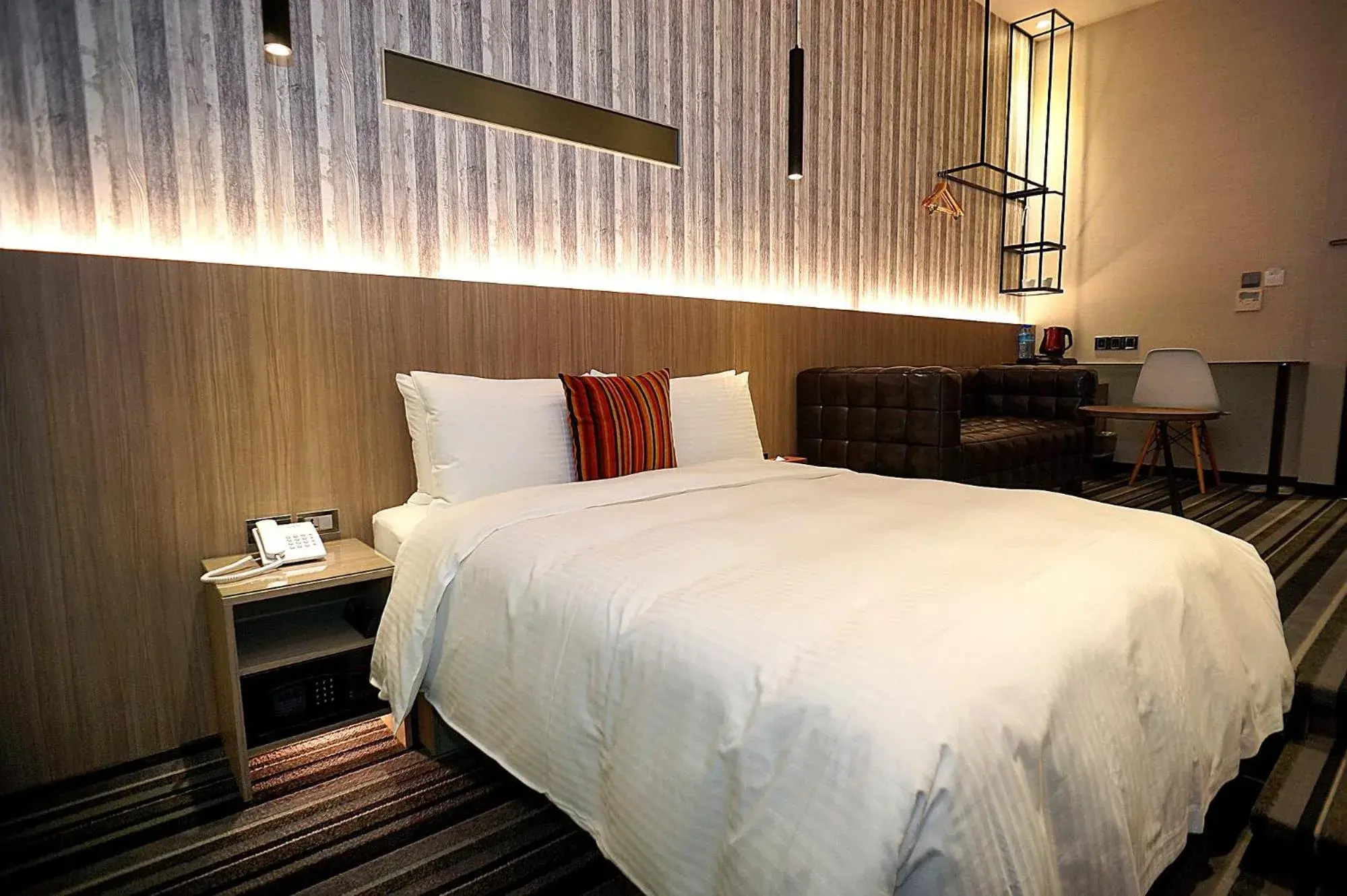 Food and drinks, Bed in Via Hotel Zhongxiao