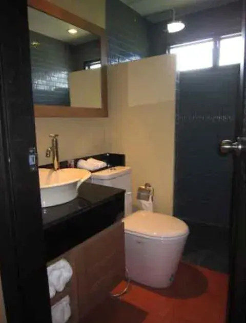 Bathroom in Chidlom Resort