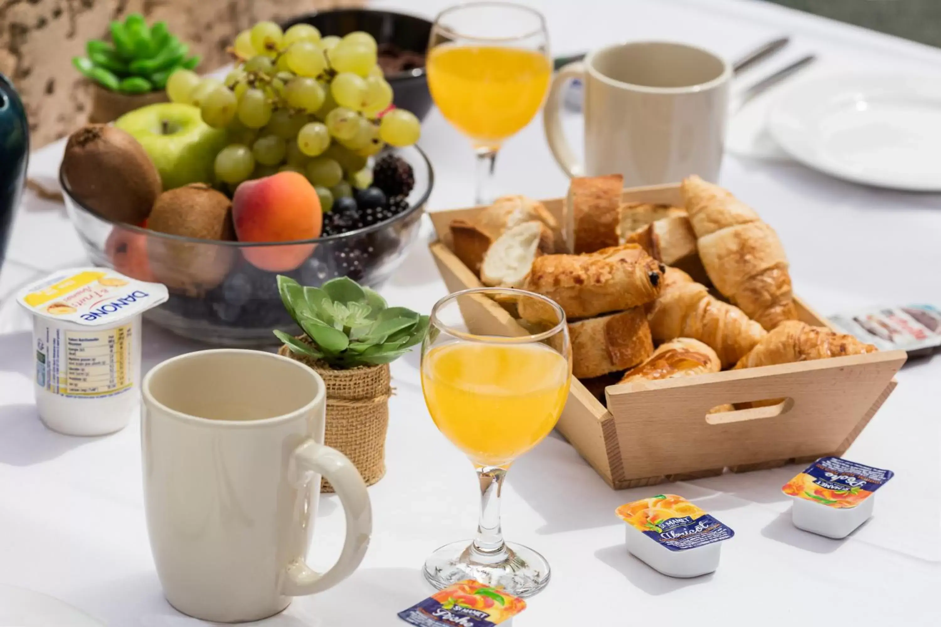 Breakfast in Garden & City Les Bastides de Grimaud