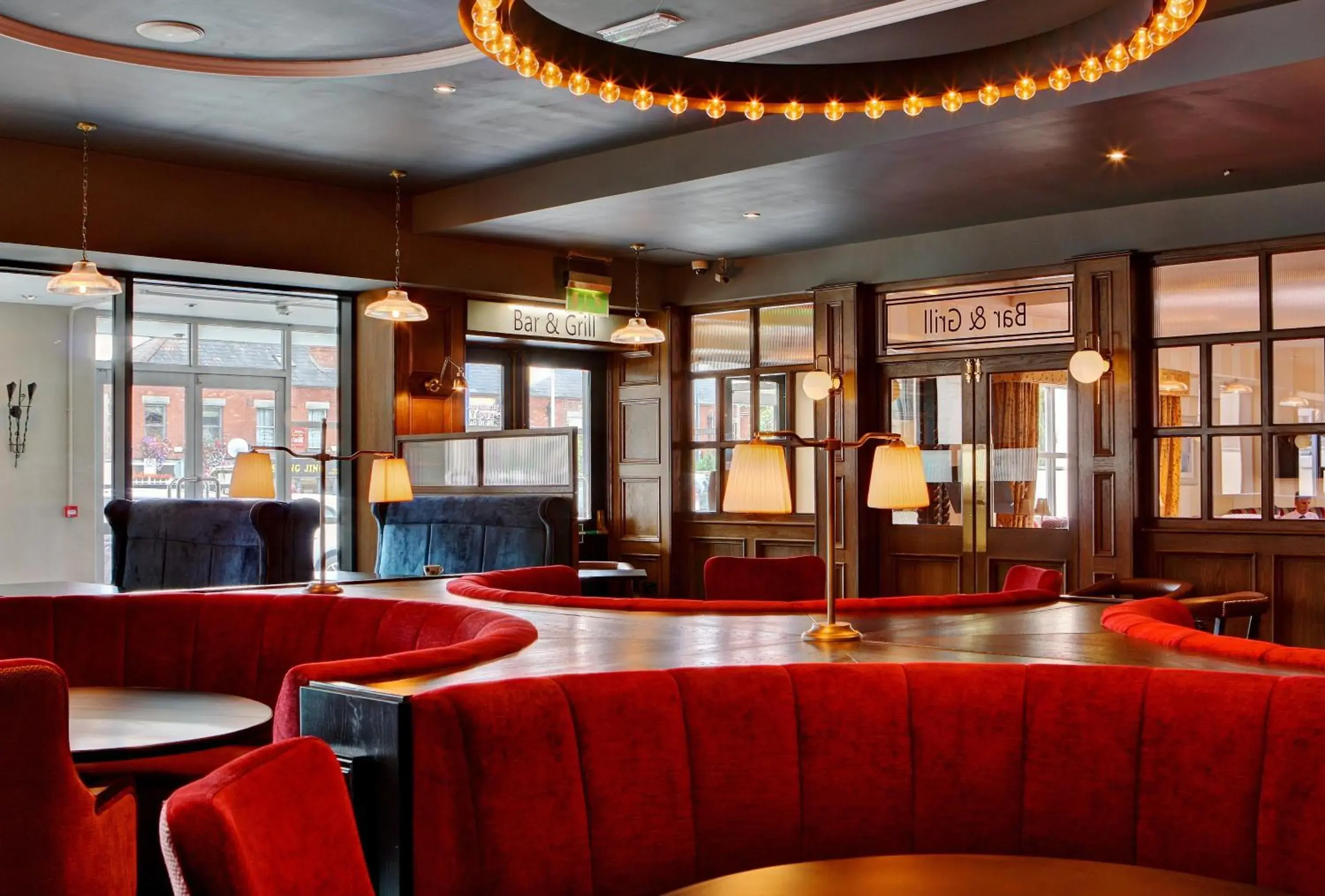 Restaurant/places to eat, Lounge/Bar in Dublin Skylon Hotel