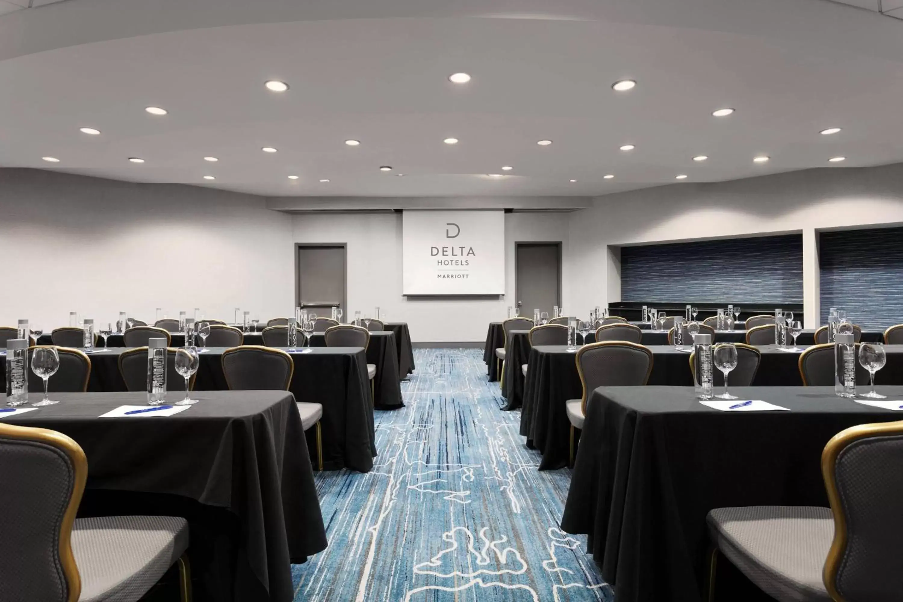 Meeting/conference room in Delta Hotels by Marriott Woodbridge
