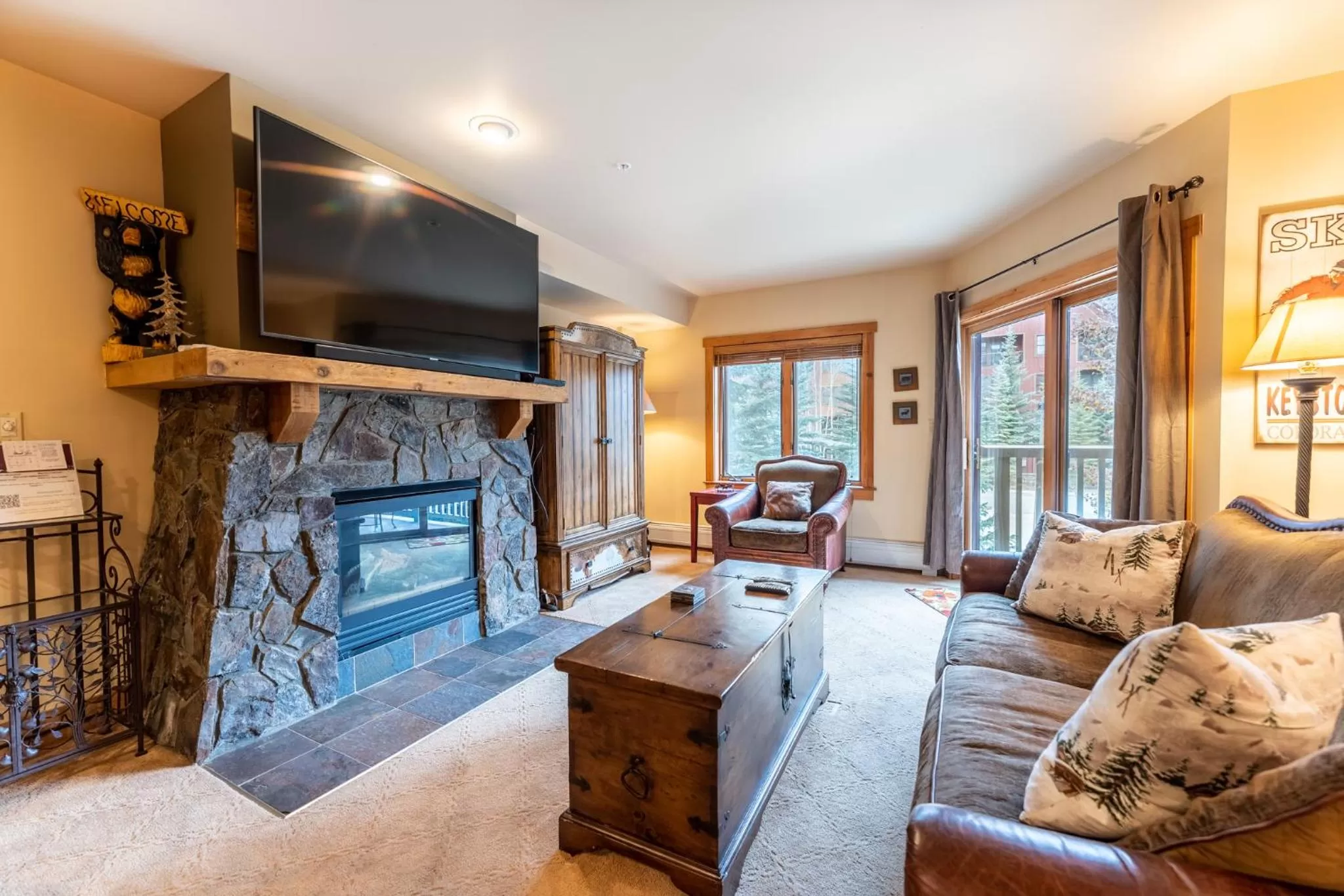 Living room in Red Hawk Lodge by Summit County Mountain Retreats