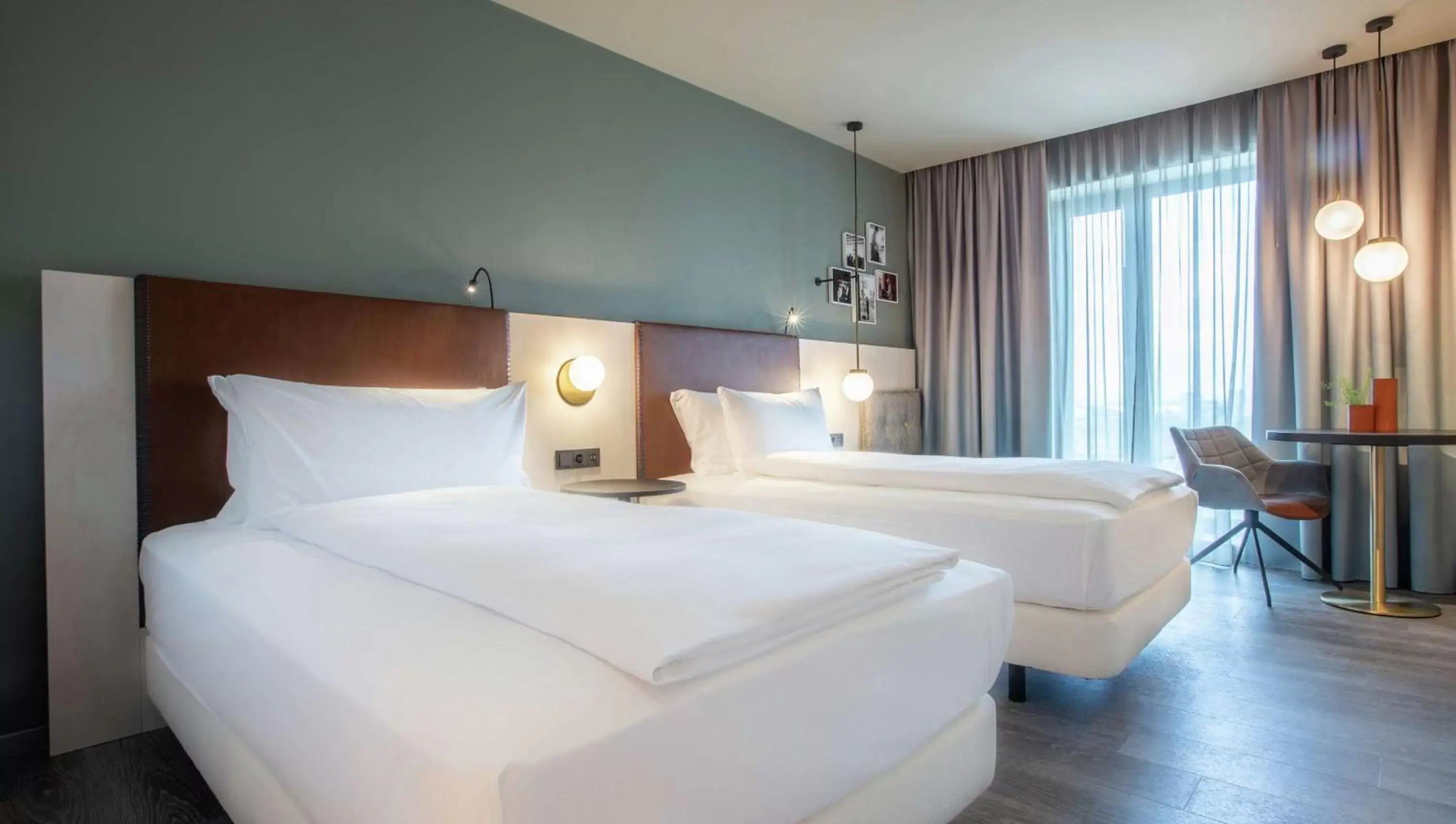 Bedroom, Bed in Hilton Garden Inn Mannheim