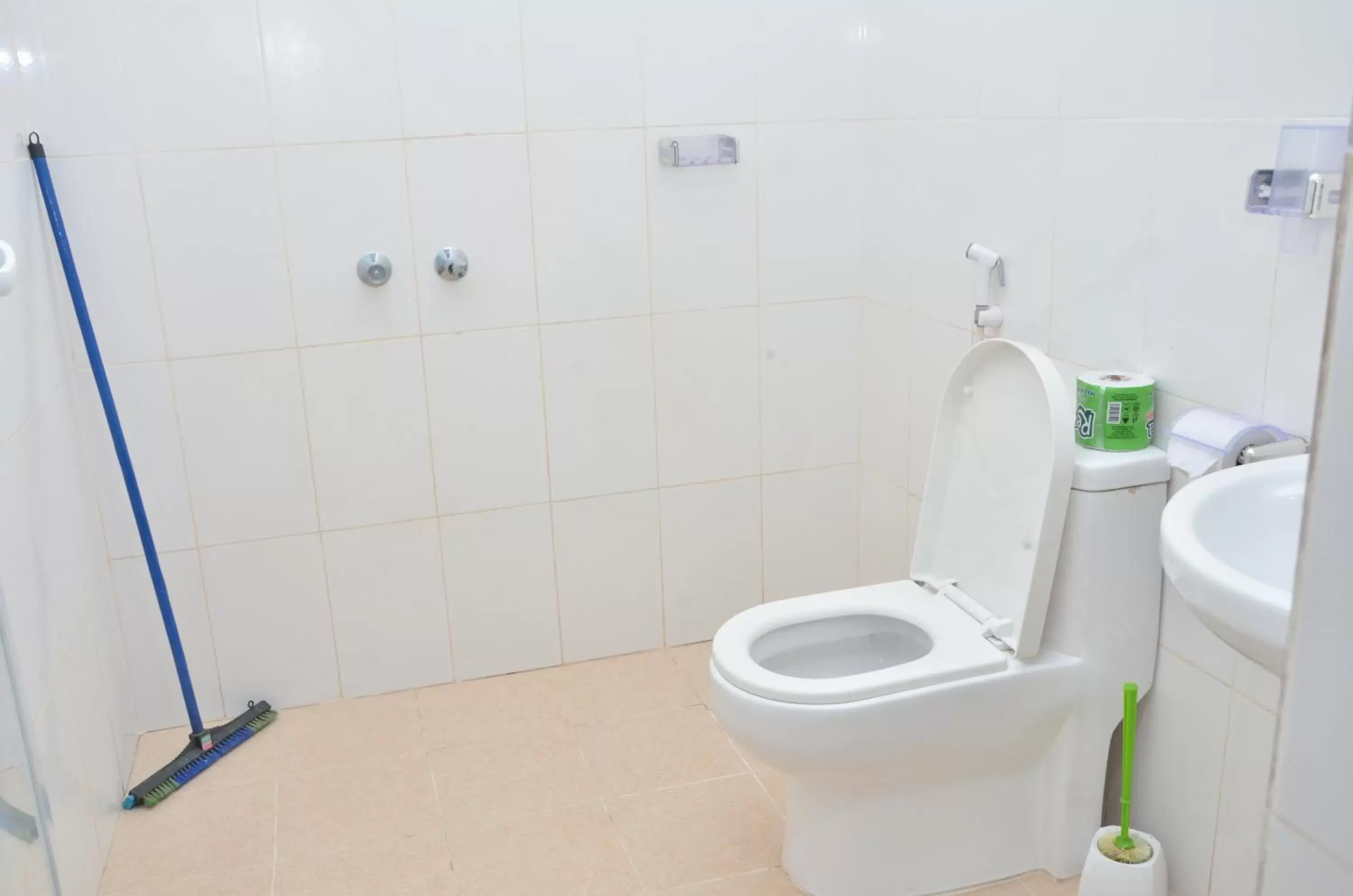 Bathroom in Bagamoyo Spice Villa