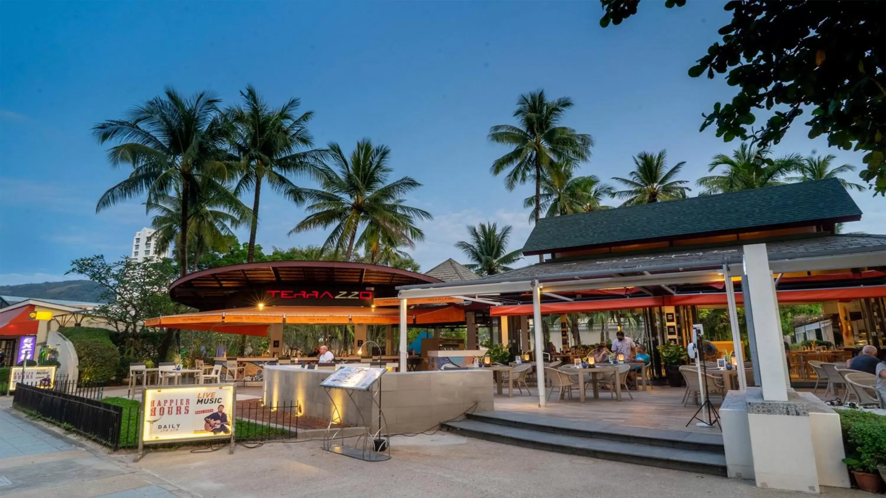 Restaurant/places to eat, Property Building in Holiday Inn Resort Phuket, an IHG Hotel
