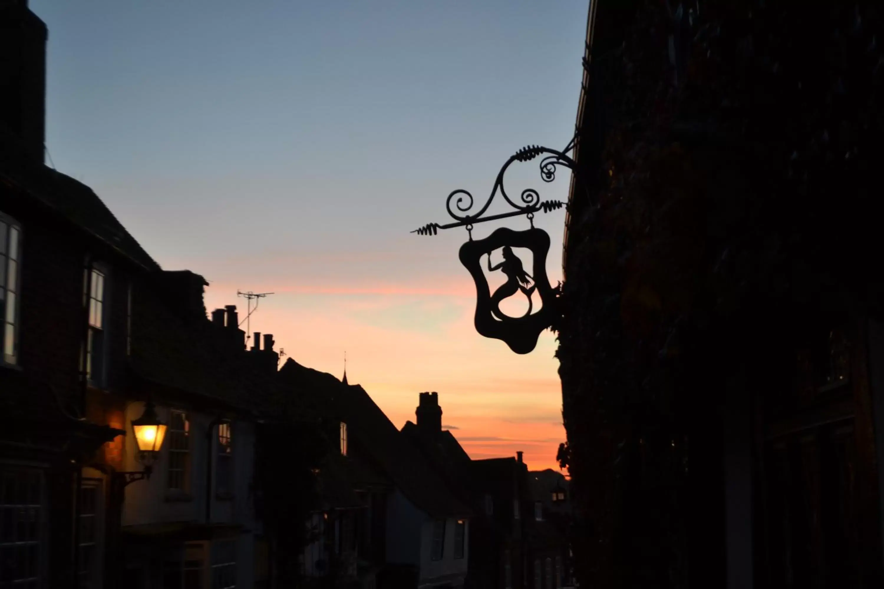 Property building in Mermaid Inn