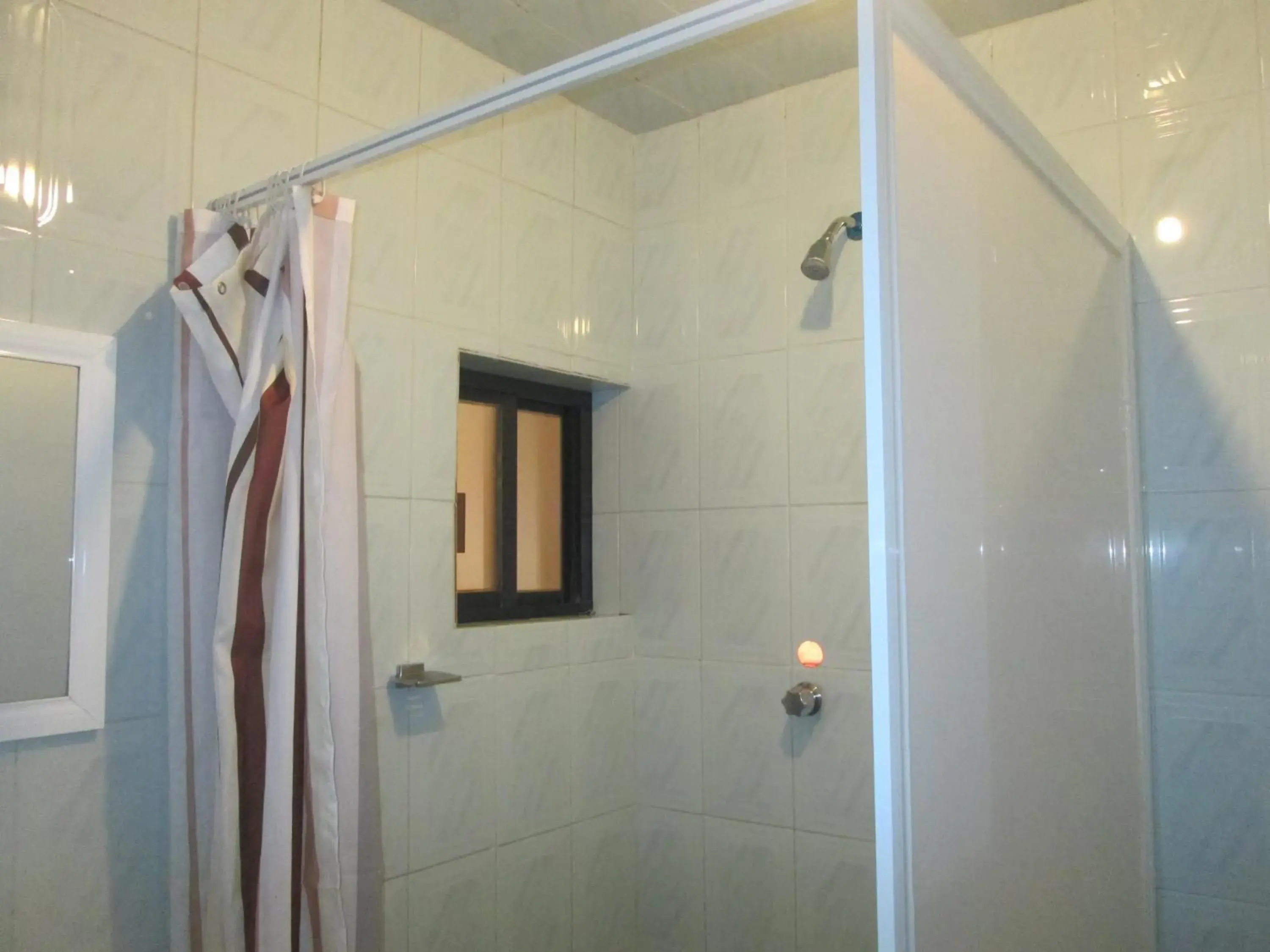 Shower, Bathroom in Posada Arny