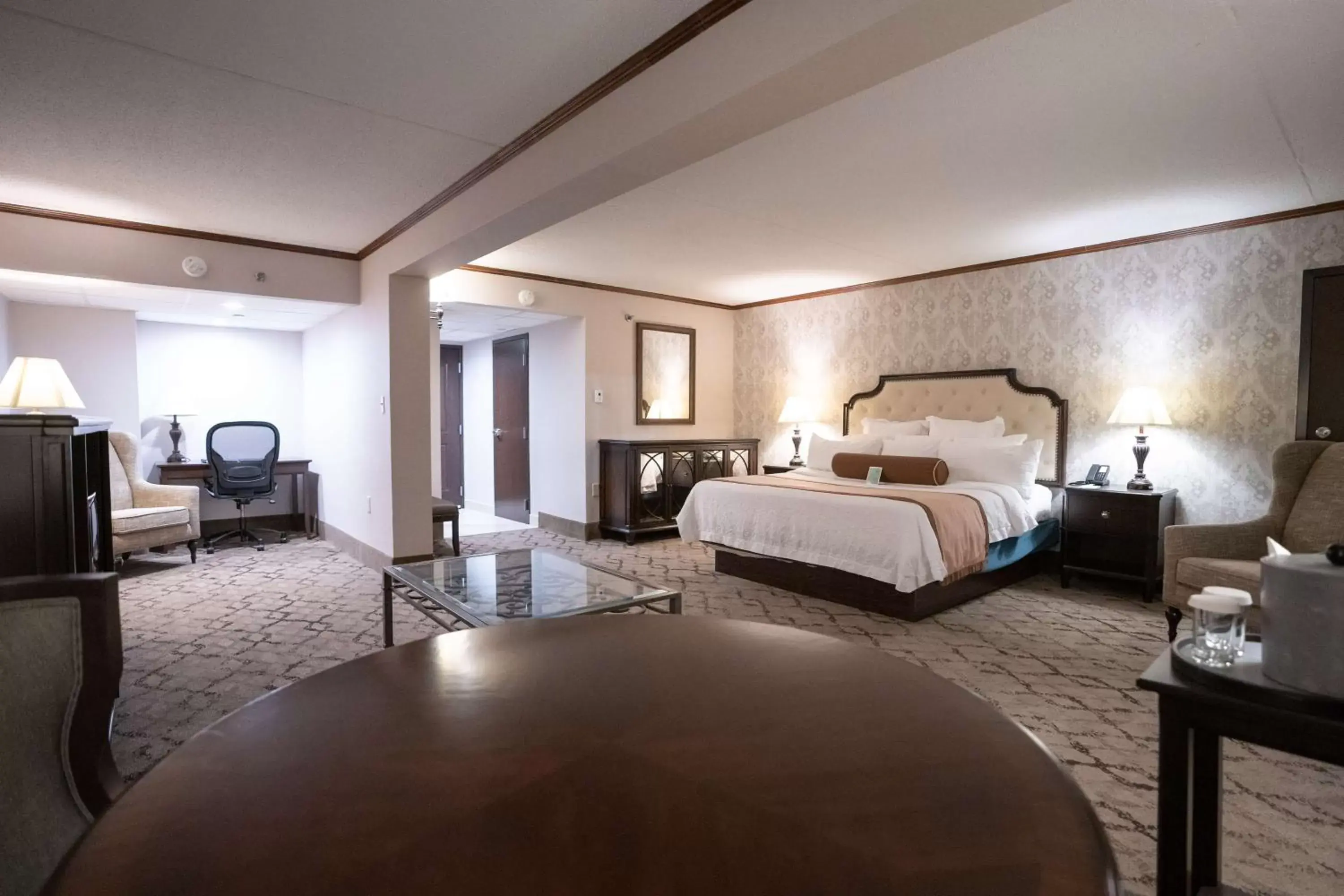 Photo of the whole room, Bed in Best Western Plus Fairfield Executive Inn Photo of the whole room, Bed in Best Western Plus Fairfield Executive Inn