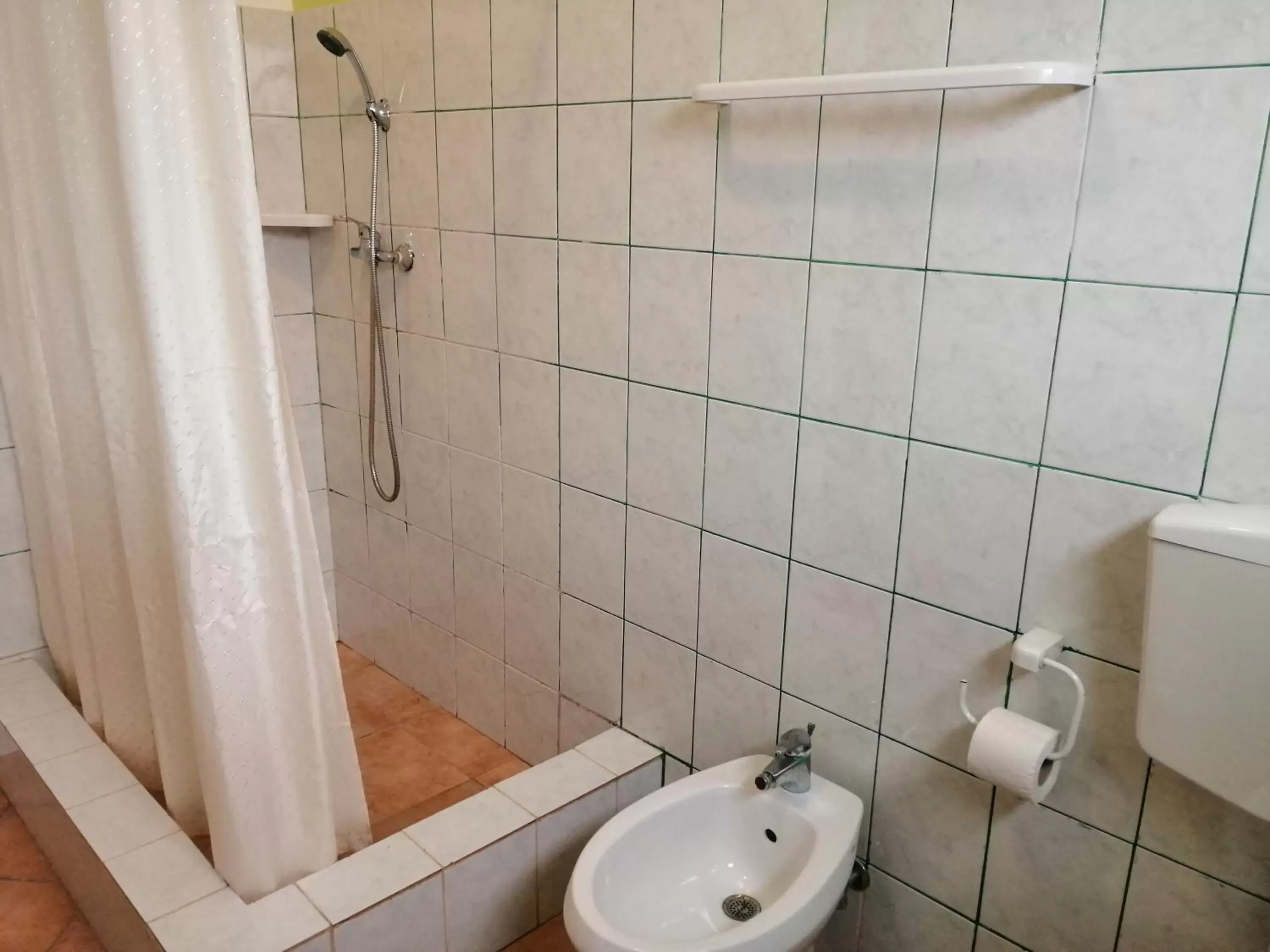 Comfort Triple Room with Private Bathroom in B&B Salinas Boa Vista WiFi FREE Comfort Triple Room with Private Bathroom in B&B Salinas Boa Vista WiFi FREE