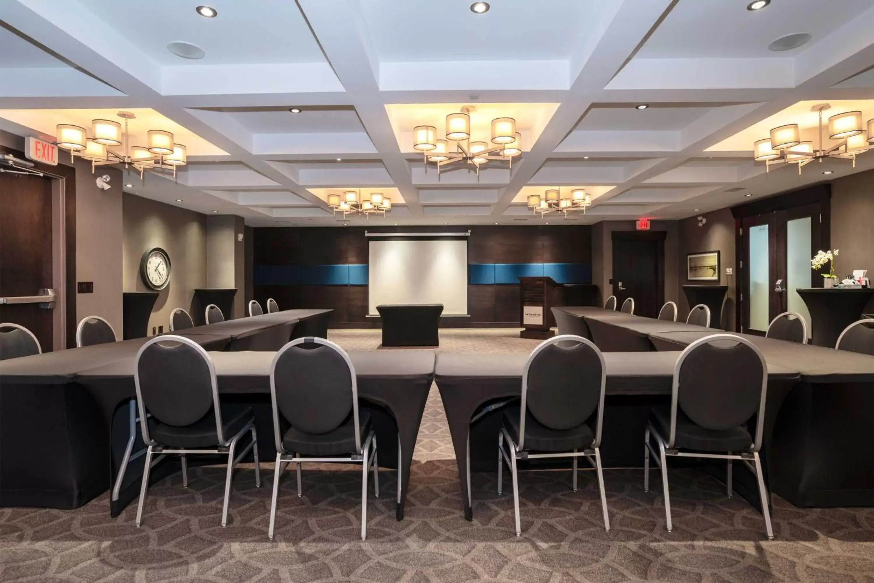 Meeting/conference room in Sandman Hotel Oakville