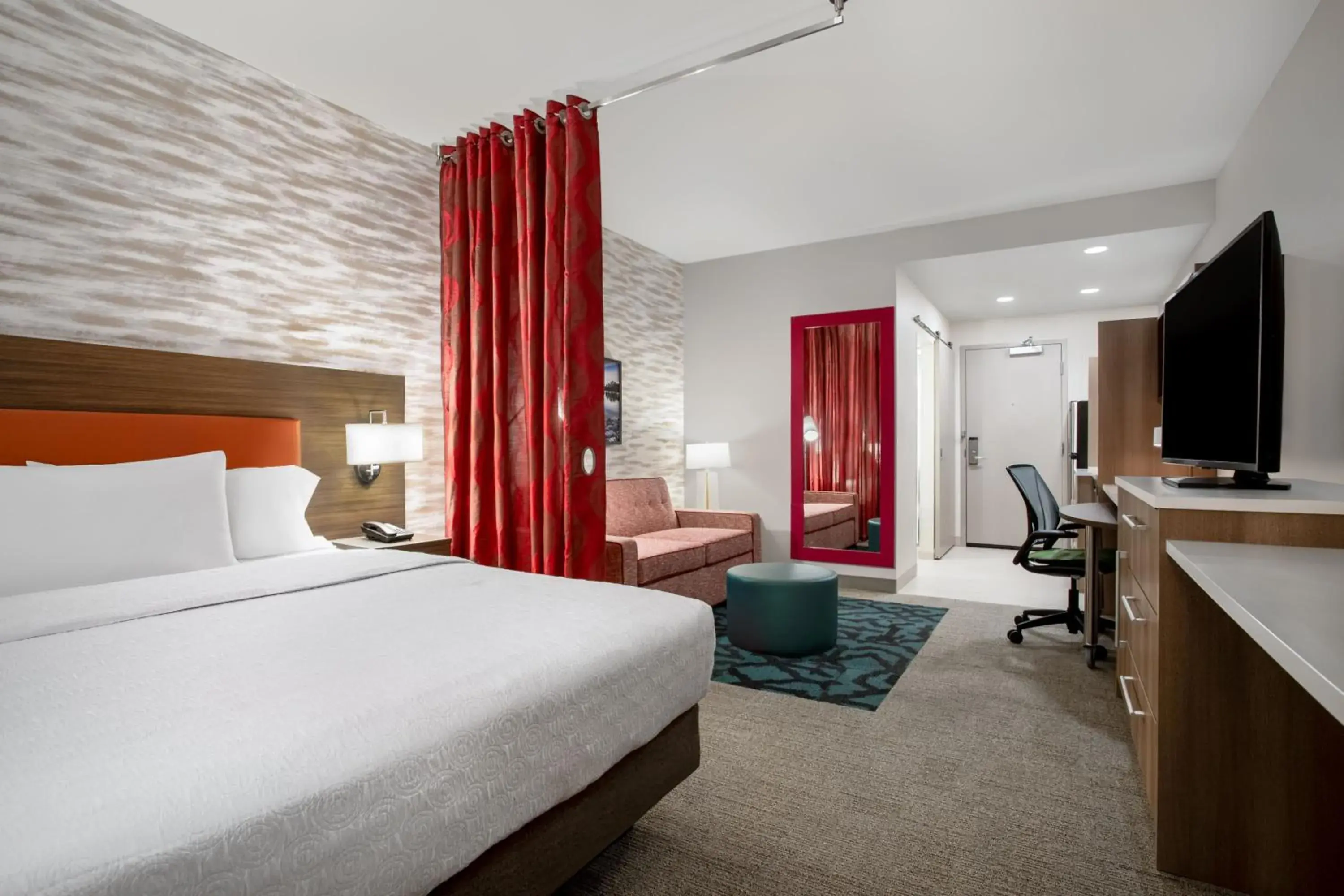 Bed in Home2 Suites By Hilton Calhoun Bed in Home2 Suites By Hilton Calhoun