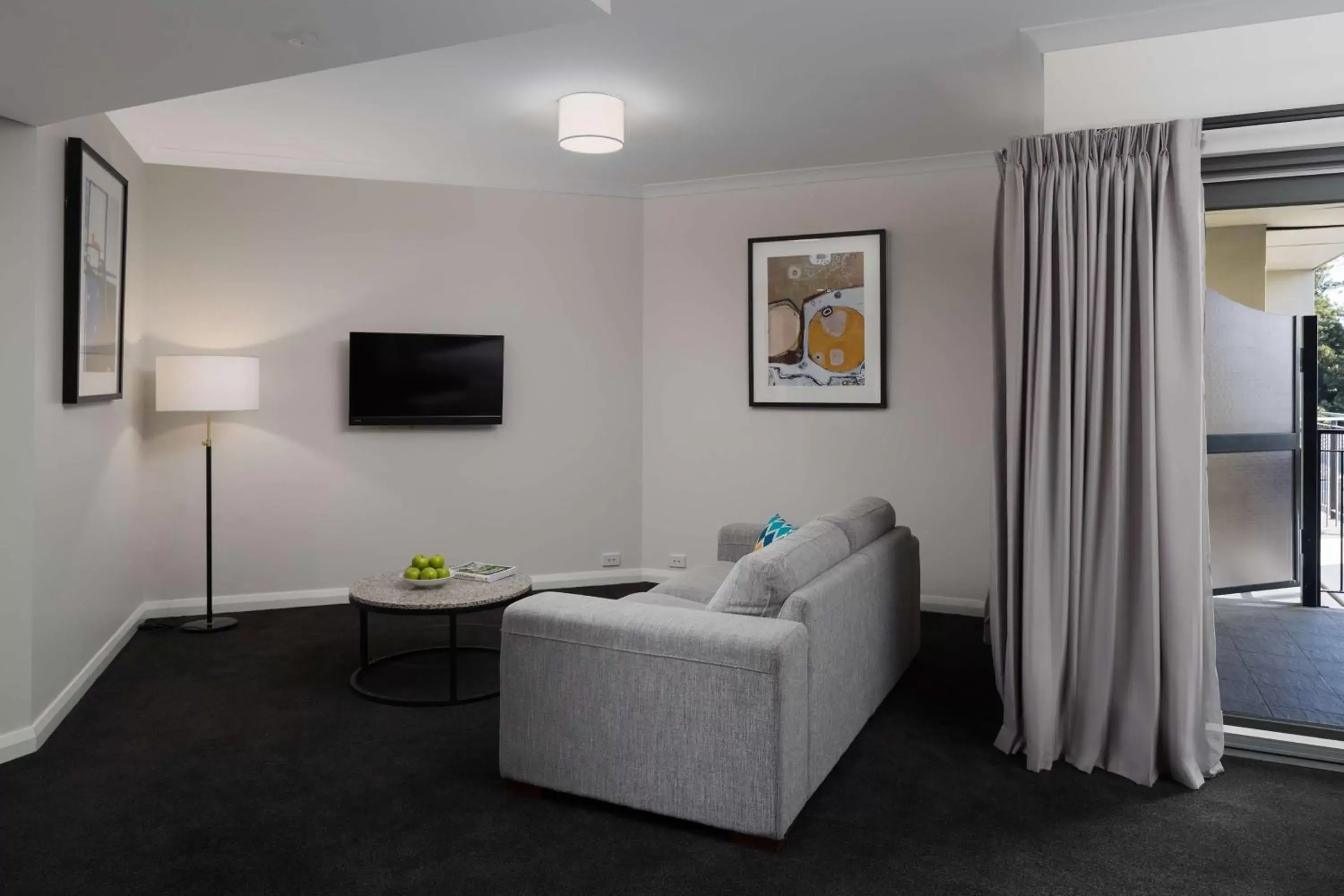 Bedroom, Seating Area in Esplanade Hotel Fremantle - by Rydges