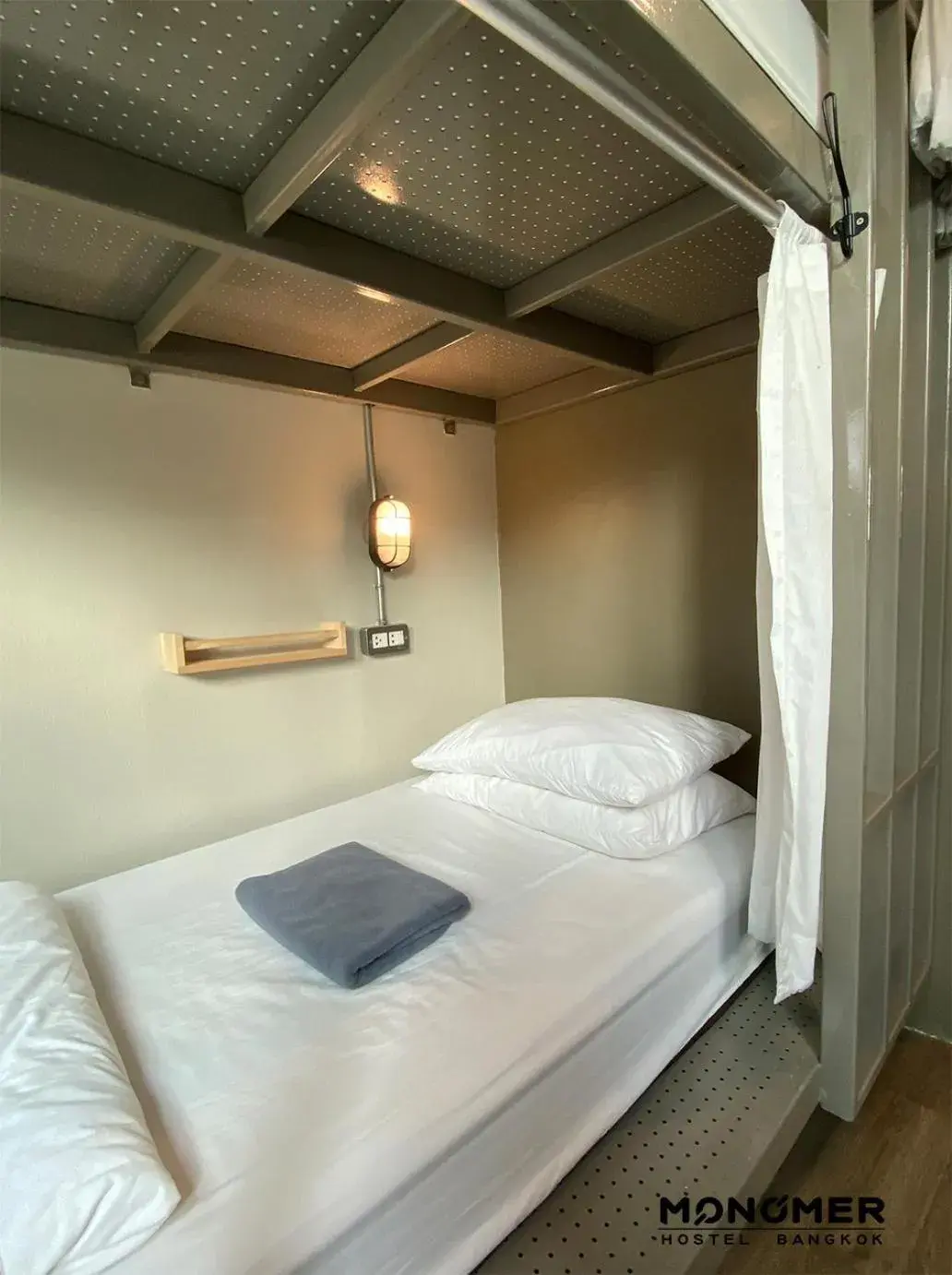 bunk bed, Bed in Monomer Hostel