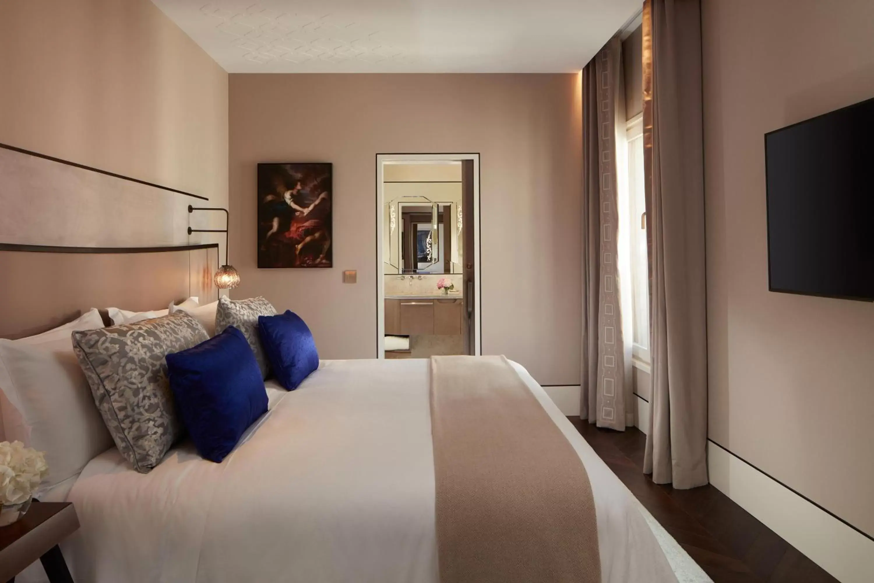 Bedroom, Bed in The St. Regis Venice