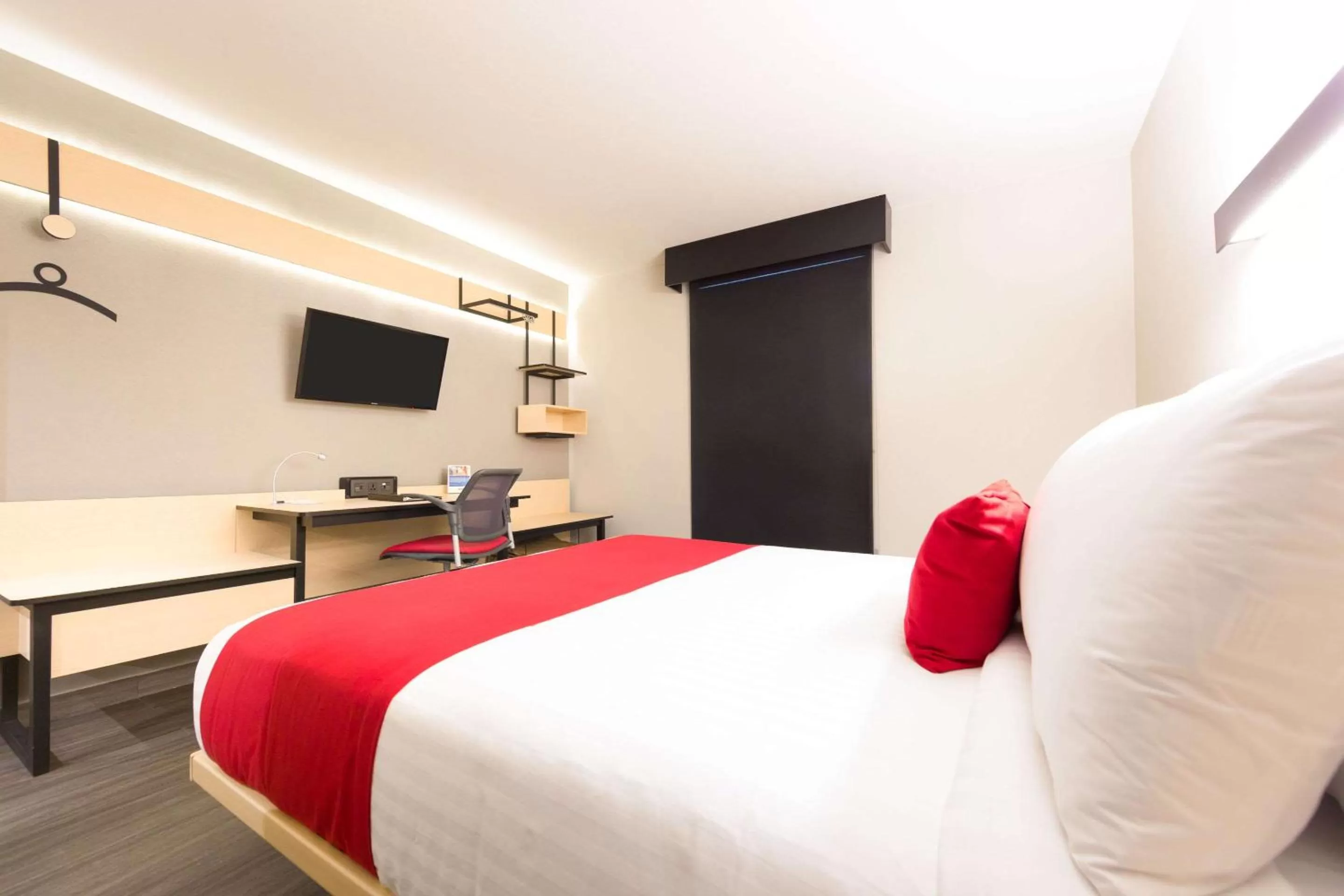 Photo of the whole room, Bed in Comfort Inn Delicias