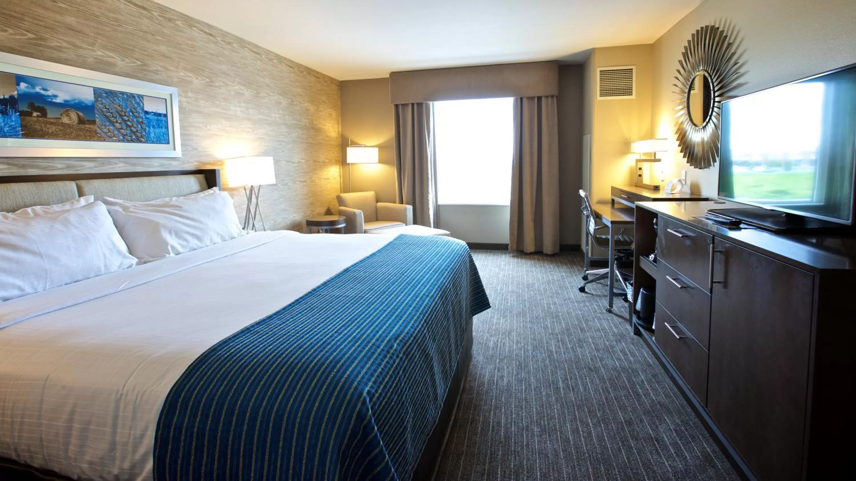 Photo of the whole room in Holiday Inn Express Fargo SW I94 Medical Center, an IHG Hotel