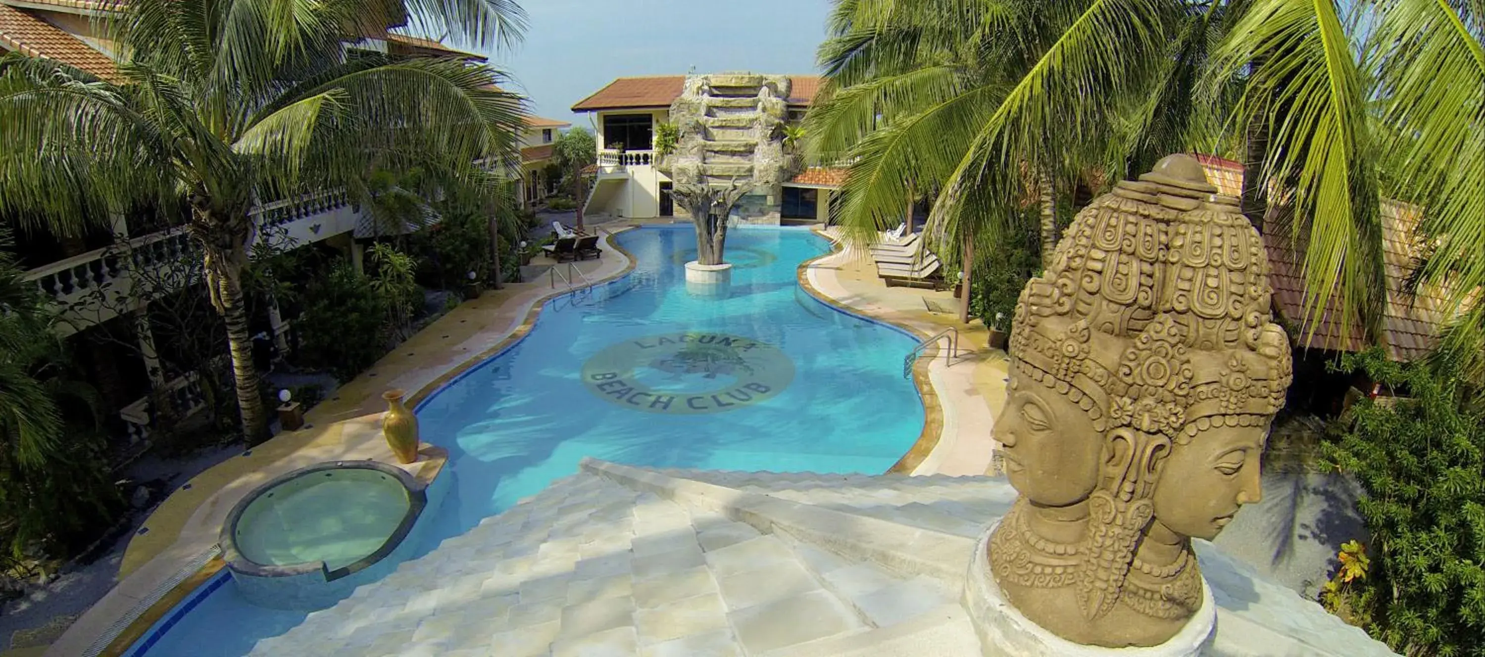 Swimming pool, Pool View in Laguna Beach Club Resort