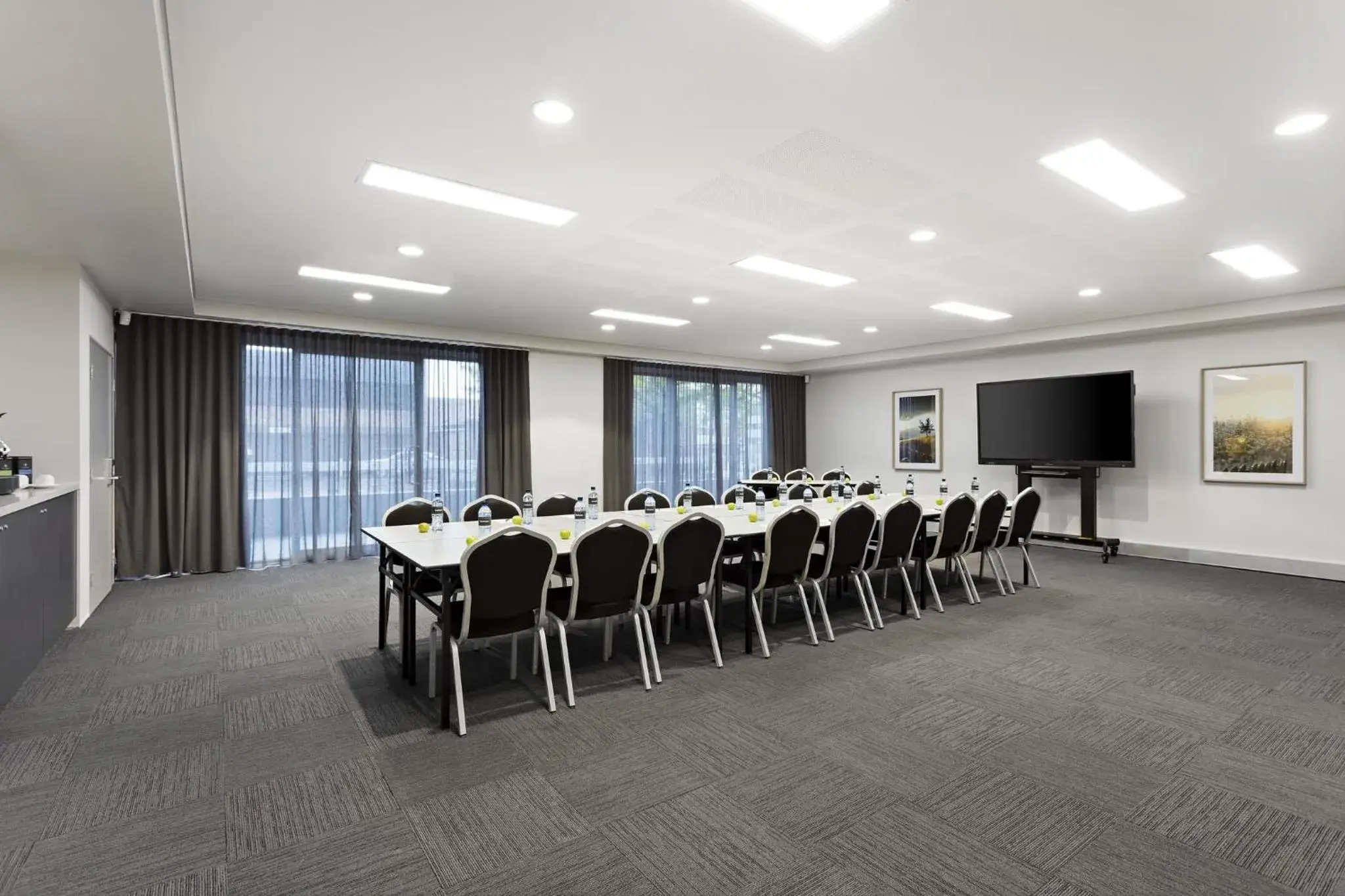 Meeting/conference room in Quest Orange Meeting/conference room in Quest Orange