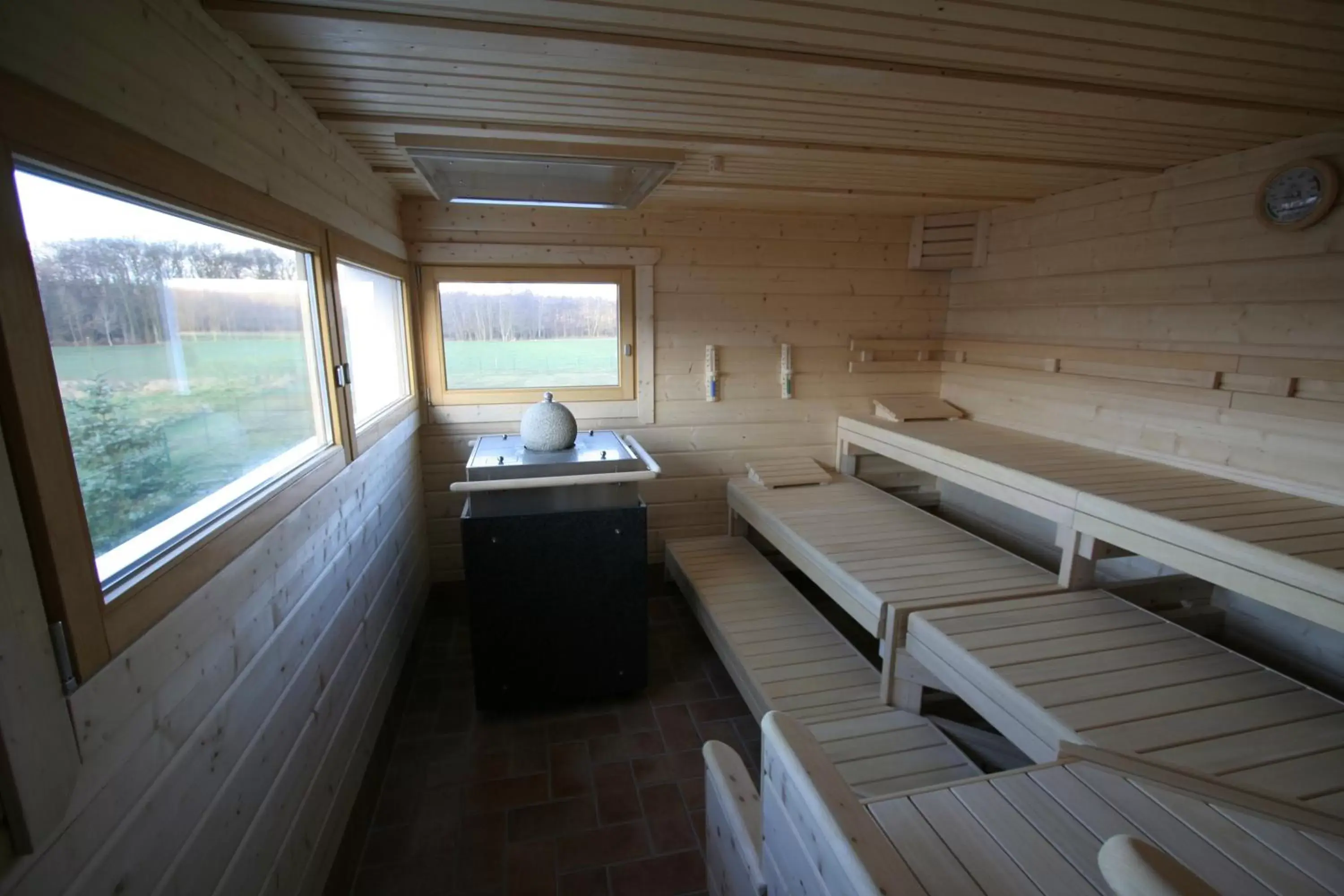 Sauna, Balcony/Terrace in Hotel & Restaurant Hanse Kogge