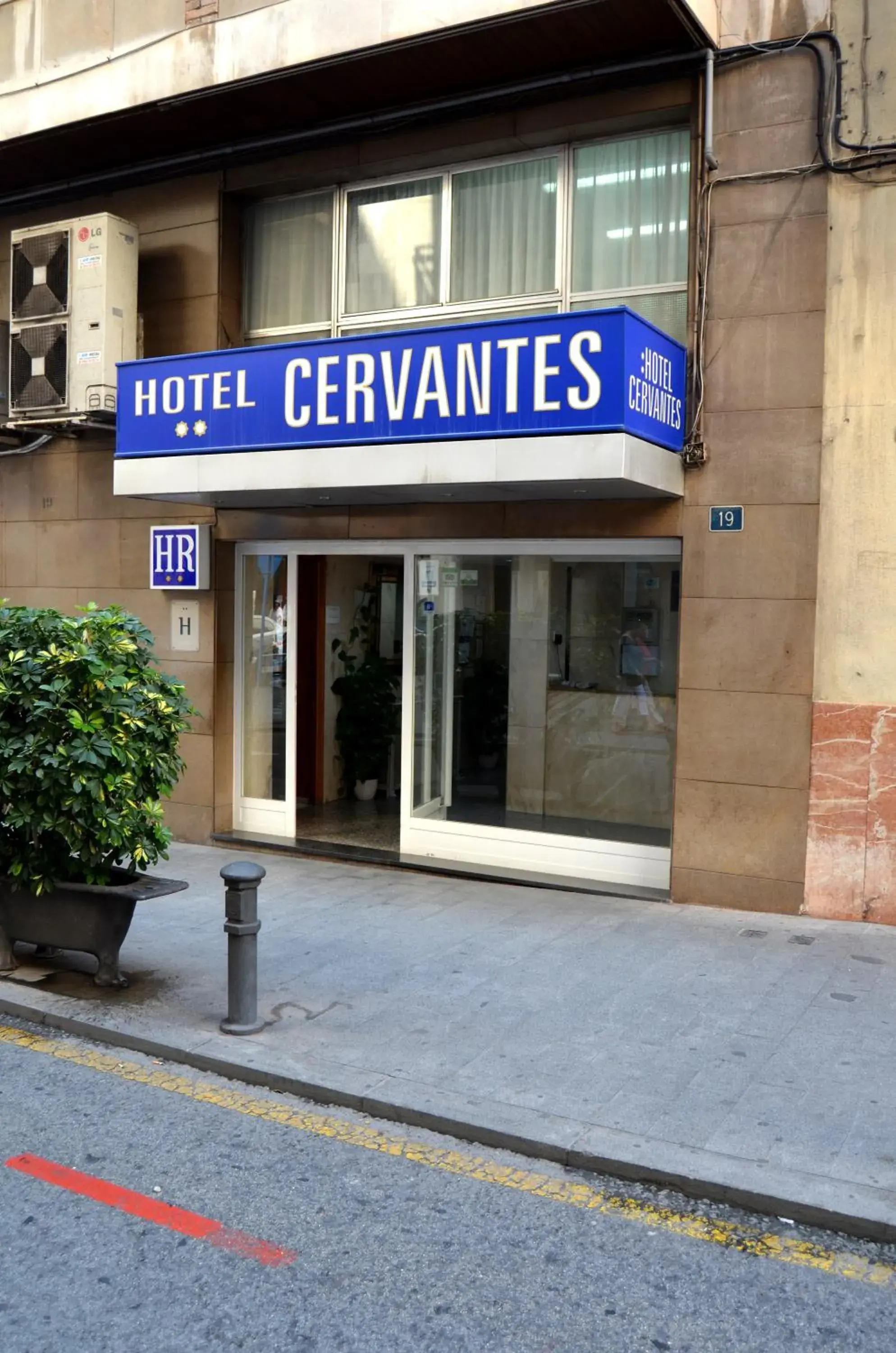 Facade/entrance in Hotel Cervantes