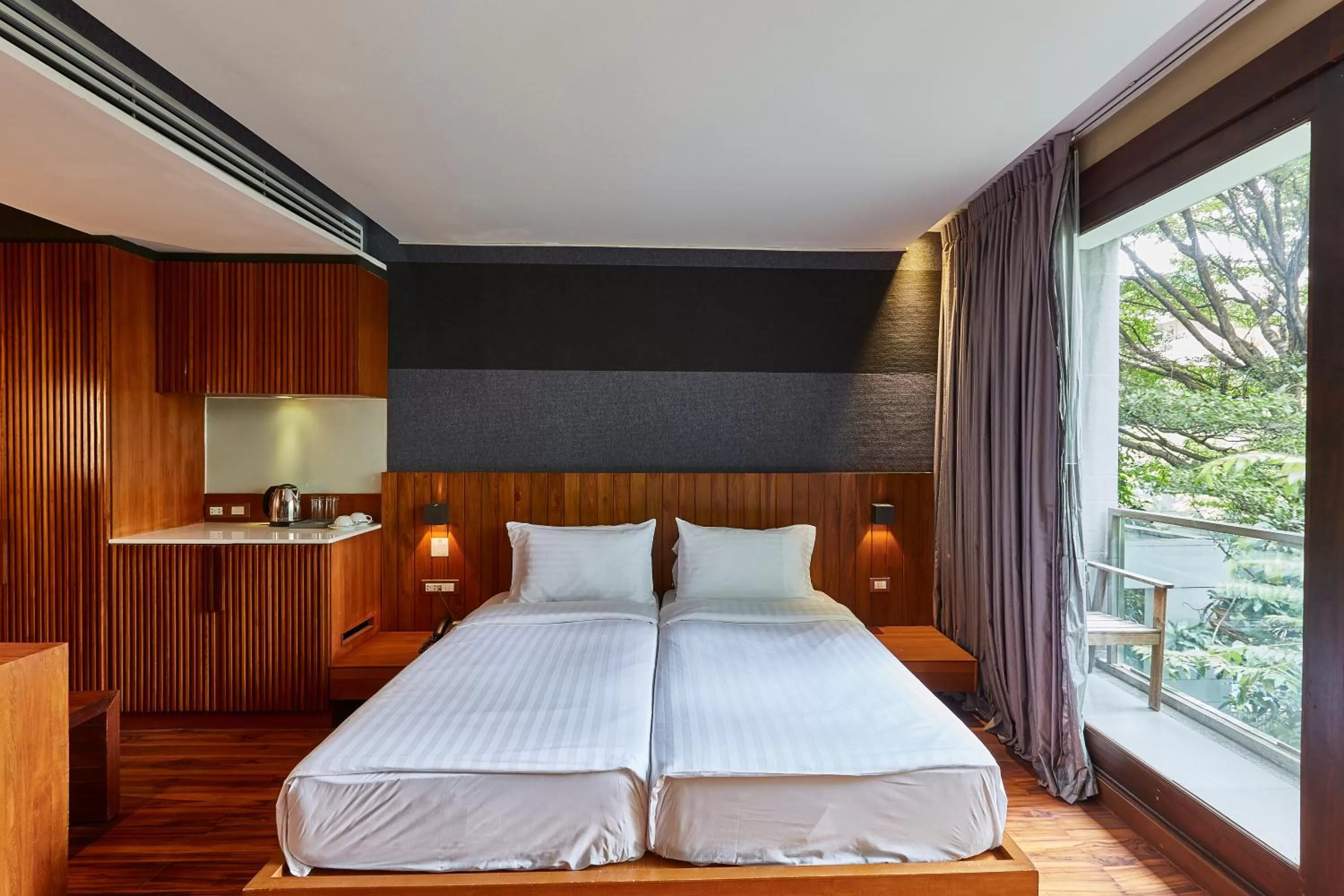 Bed in LUXX Langsuan Hotel - SHA Plus