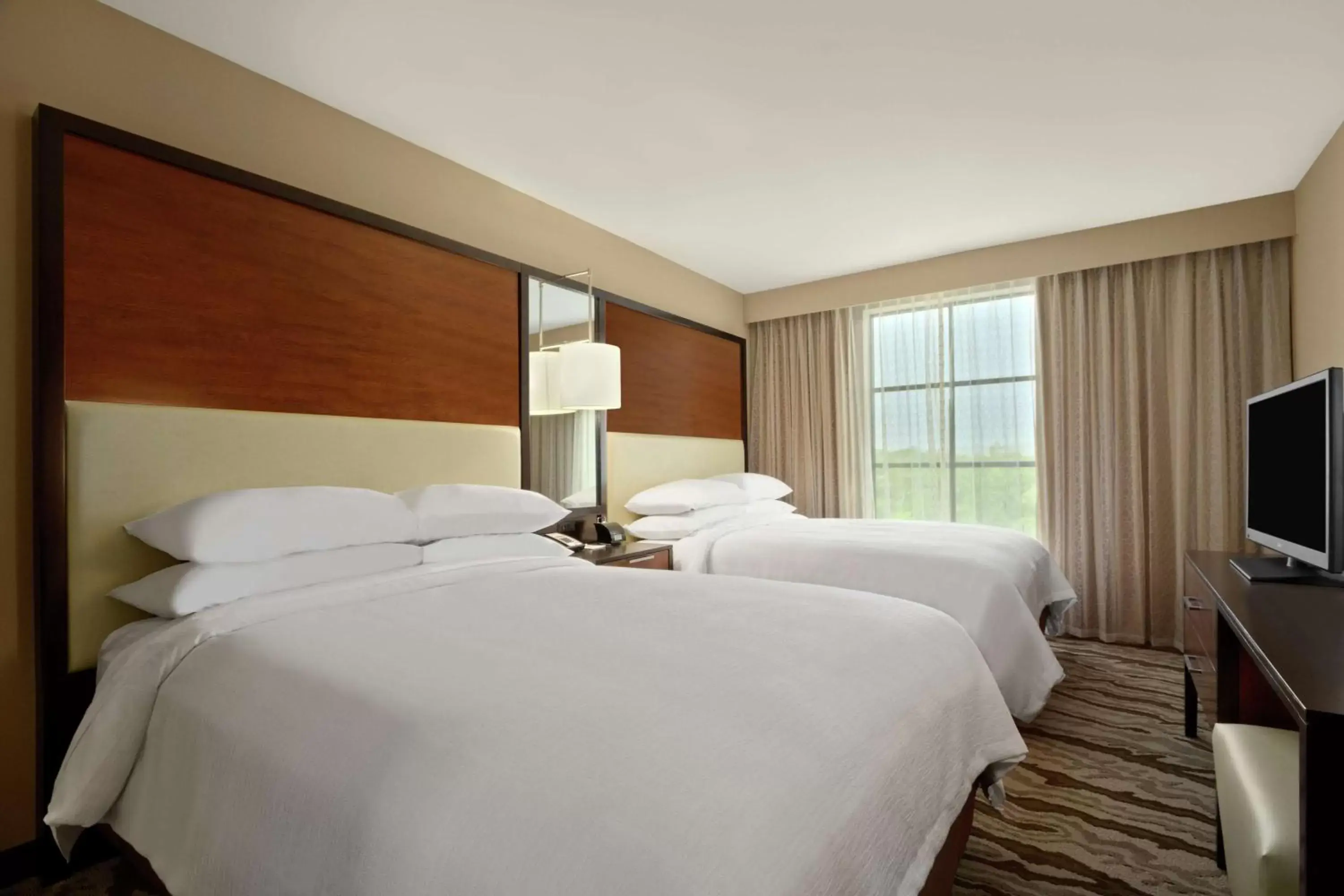 Bedroom, Bed in Embassy Suites Chattanooga Hamilton Place