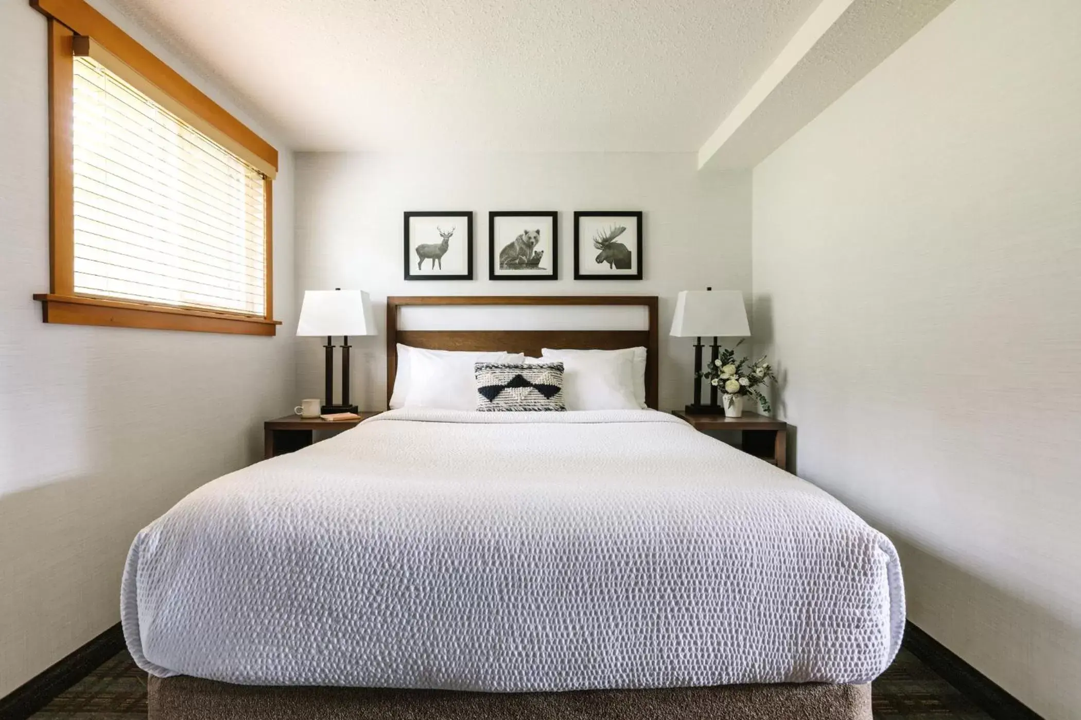 Bed in Pyramid Lake Lodge