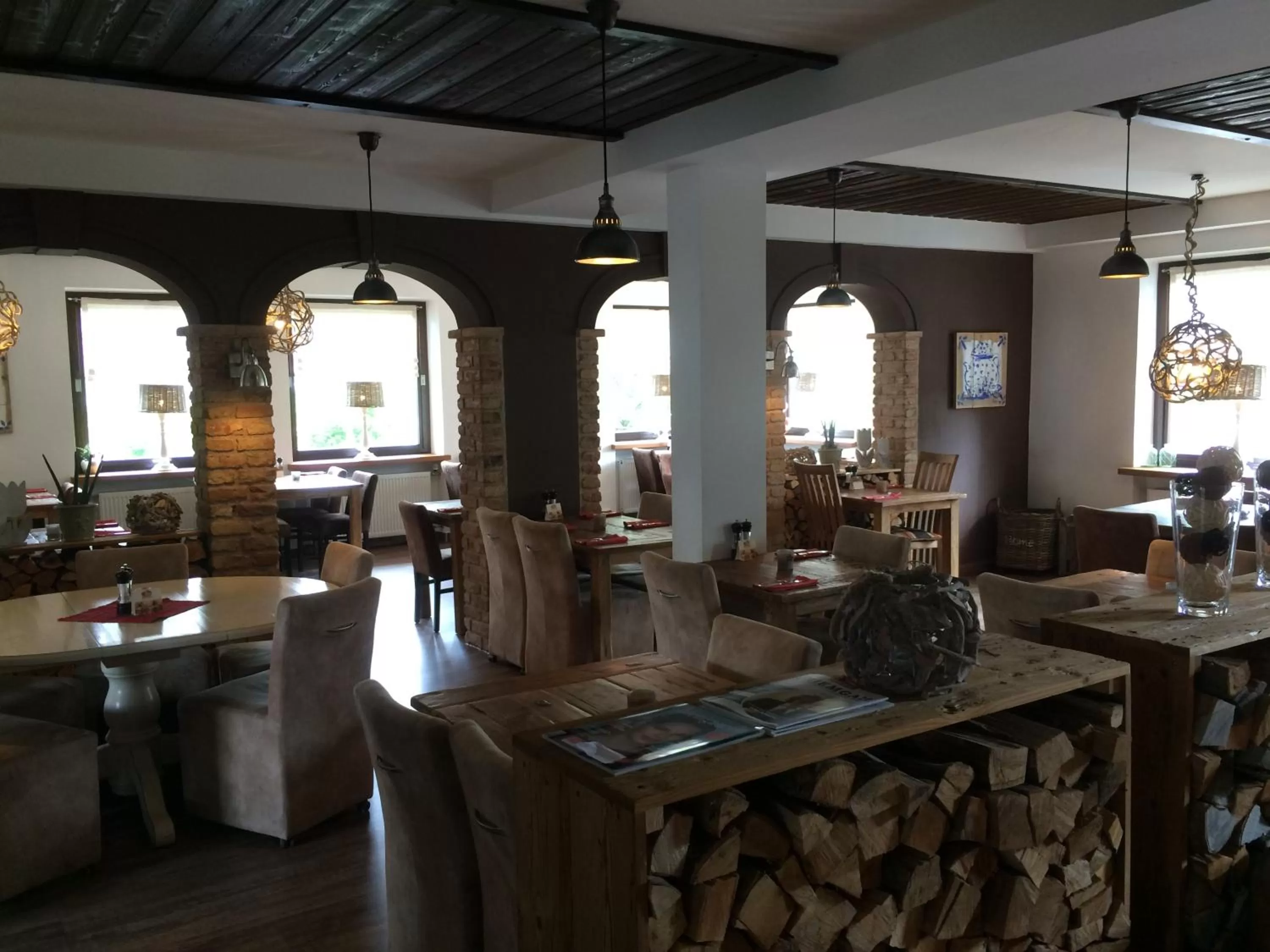 Restaurant/places to eat in Alpinhotel INzeller