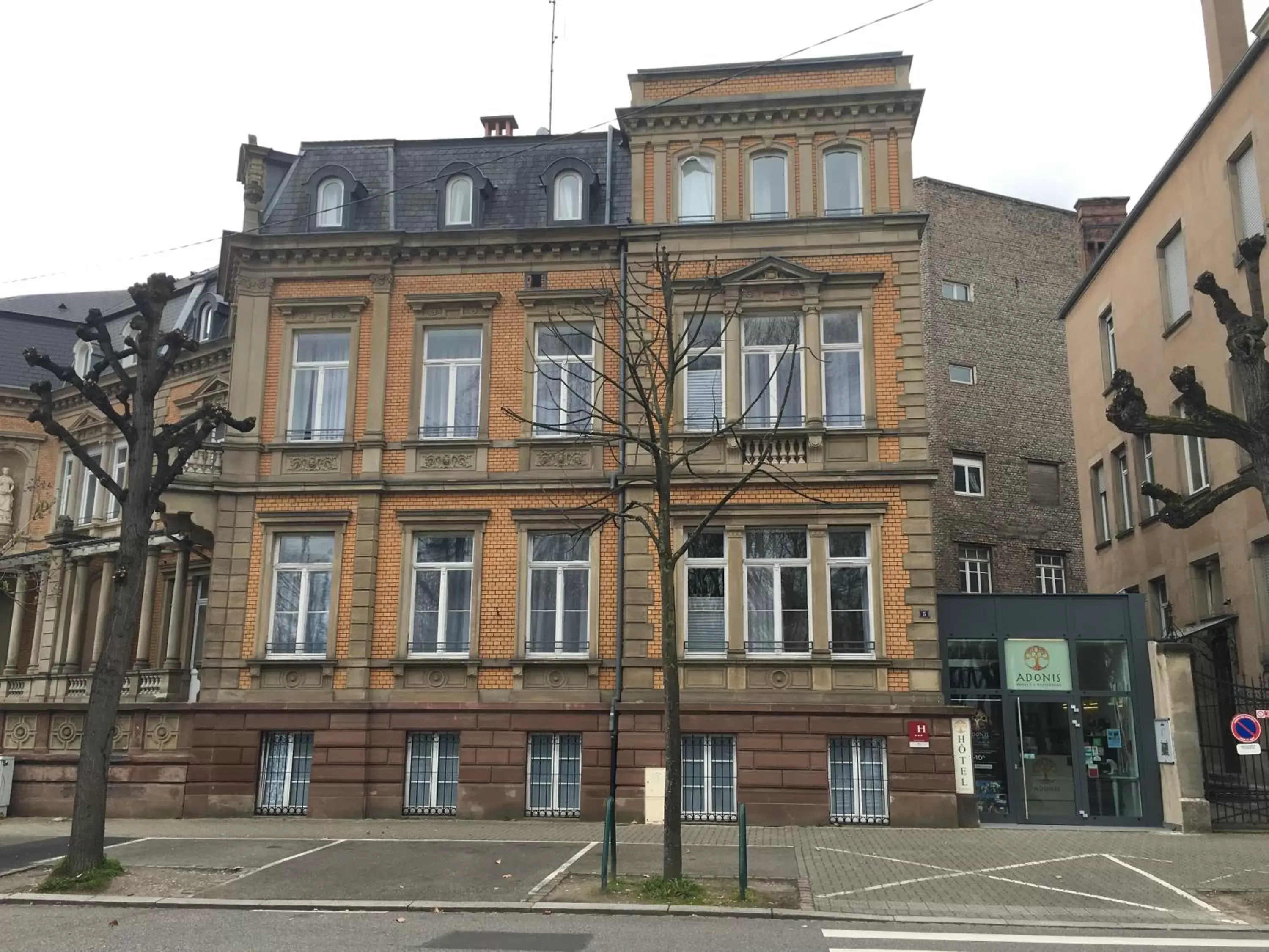 Facade/entrance, Property Building in Adonis Hotel Strasbourg