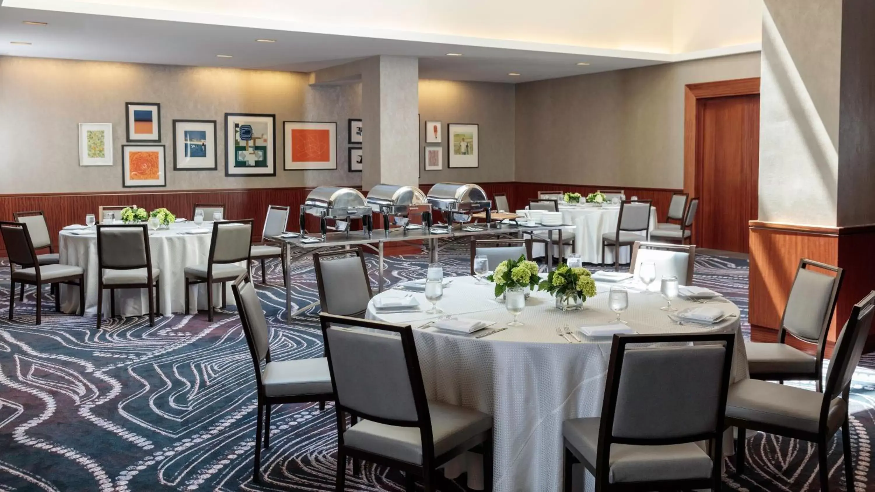 Meeting/conference room, Restaurant/Places to Eat in Kimpton Alma San Diego, an IHG Hotel