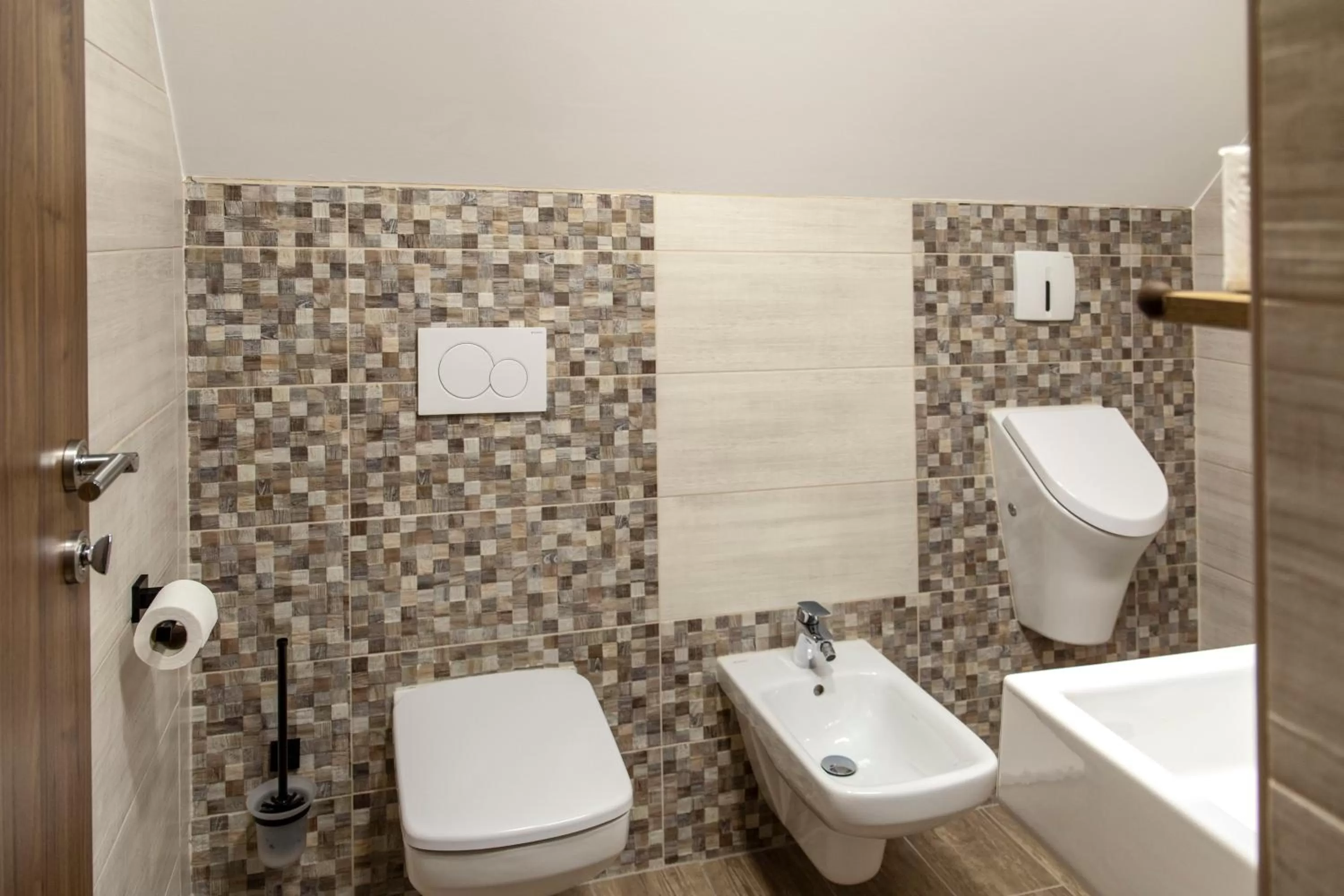 Shower in Vila Marin Miler