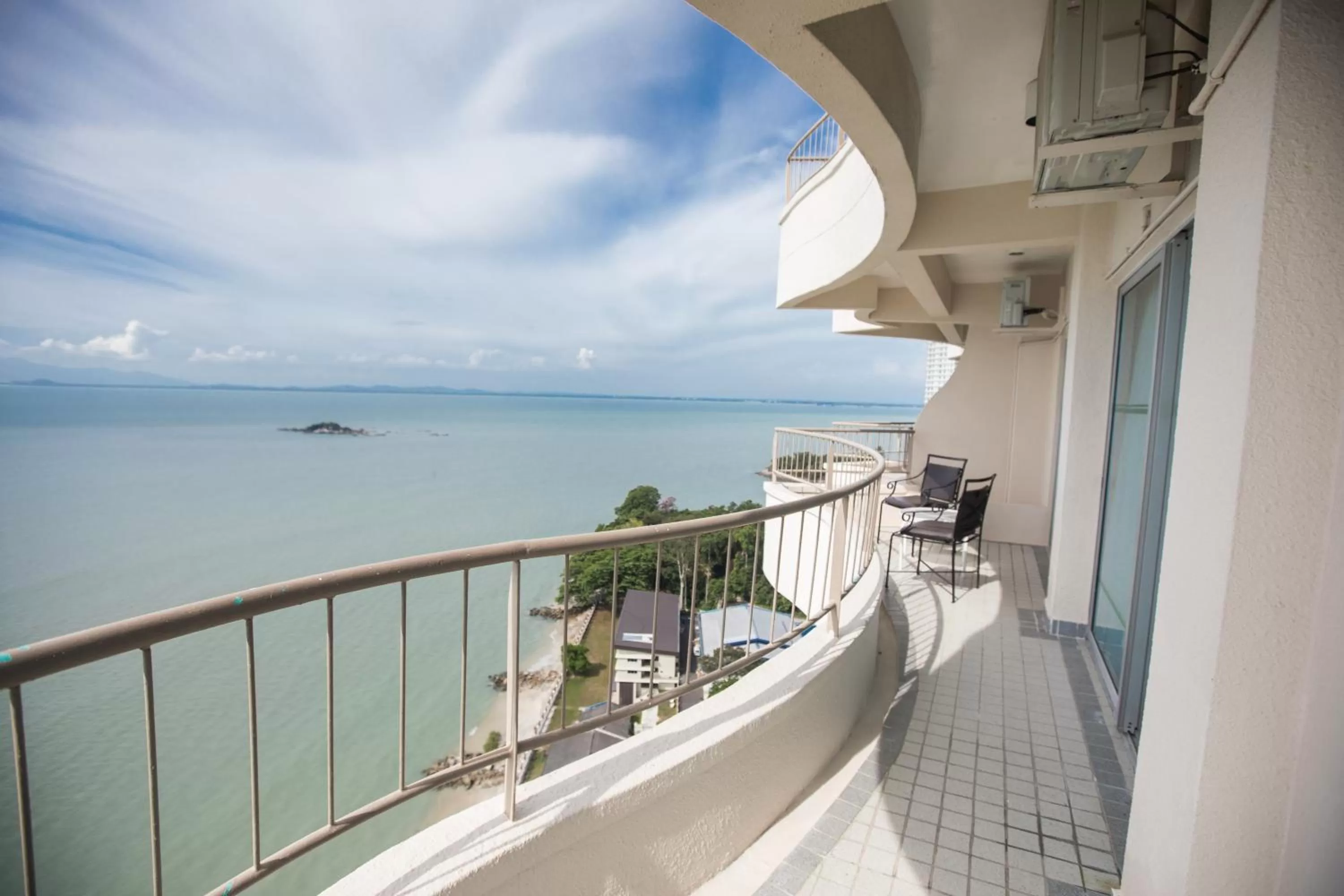 Sea view in Rainbow Paradise Beach Resort