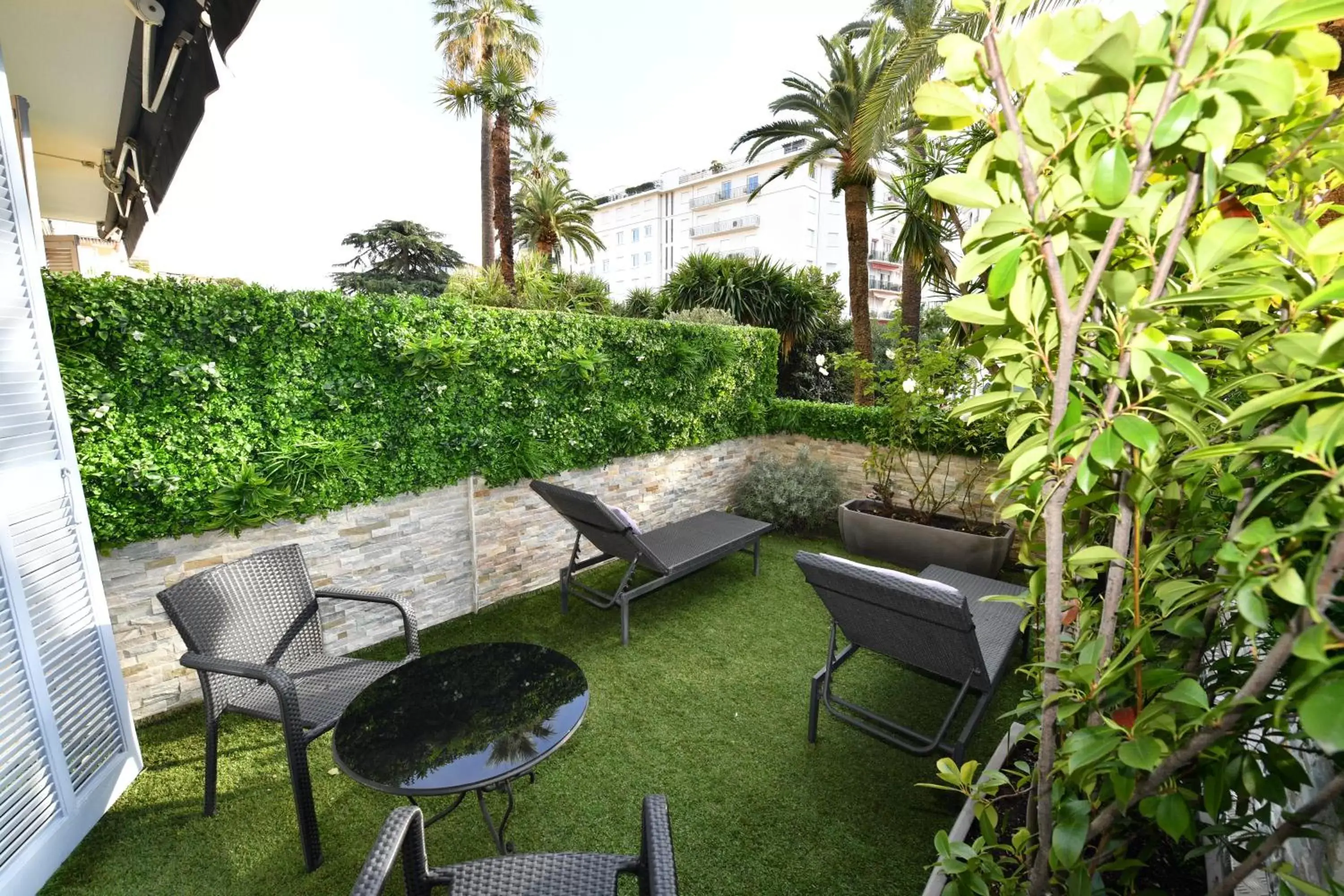 Patio in Hôtel de Provence