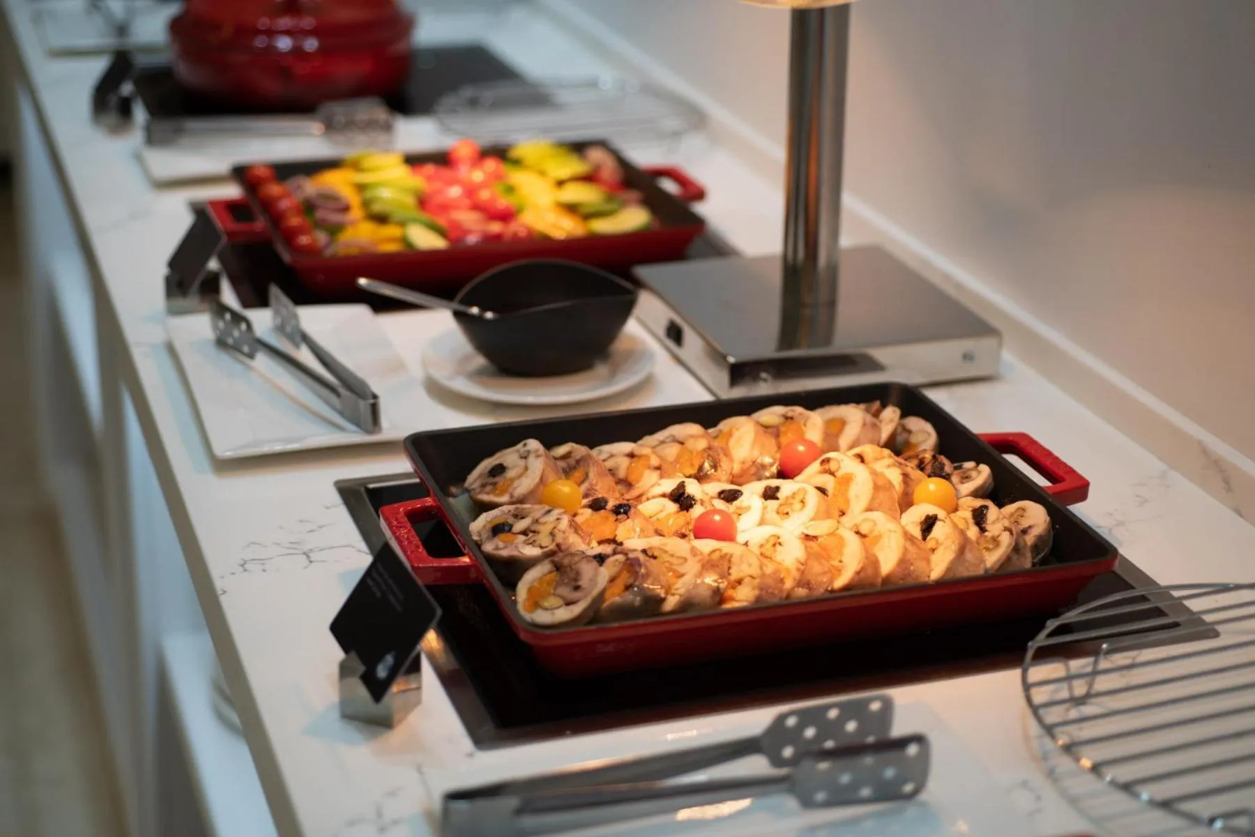 Restaurant/places to eat in LOTTE City Hotels Tashkent Palace