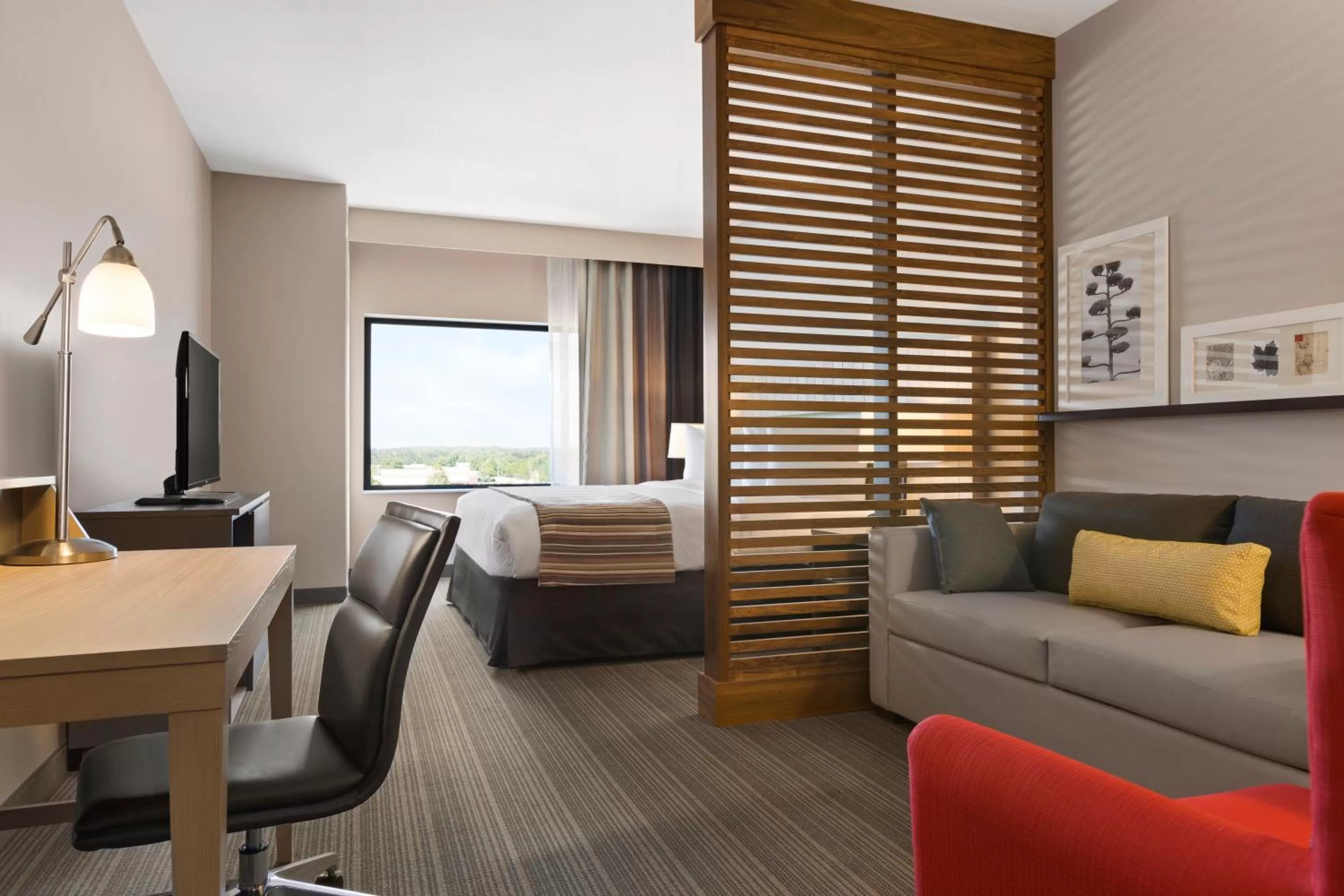 Photo of the whole room, Bed in Country Inn & Suites by Radisson, Smithfield-Selma, NC