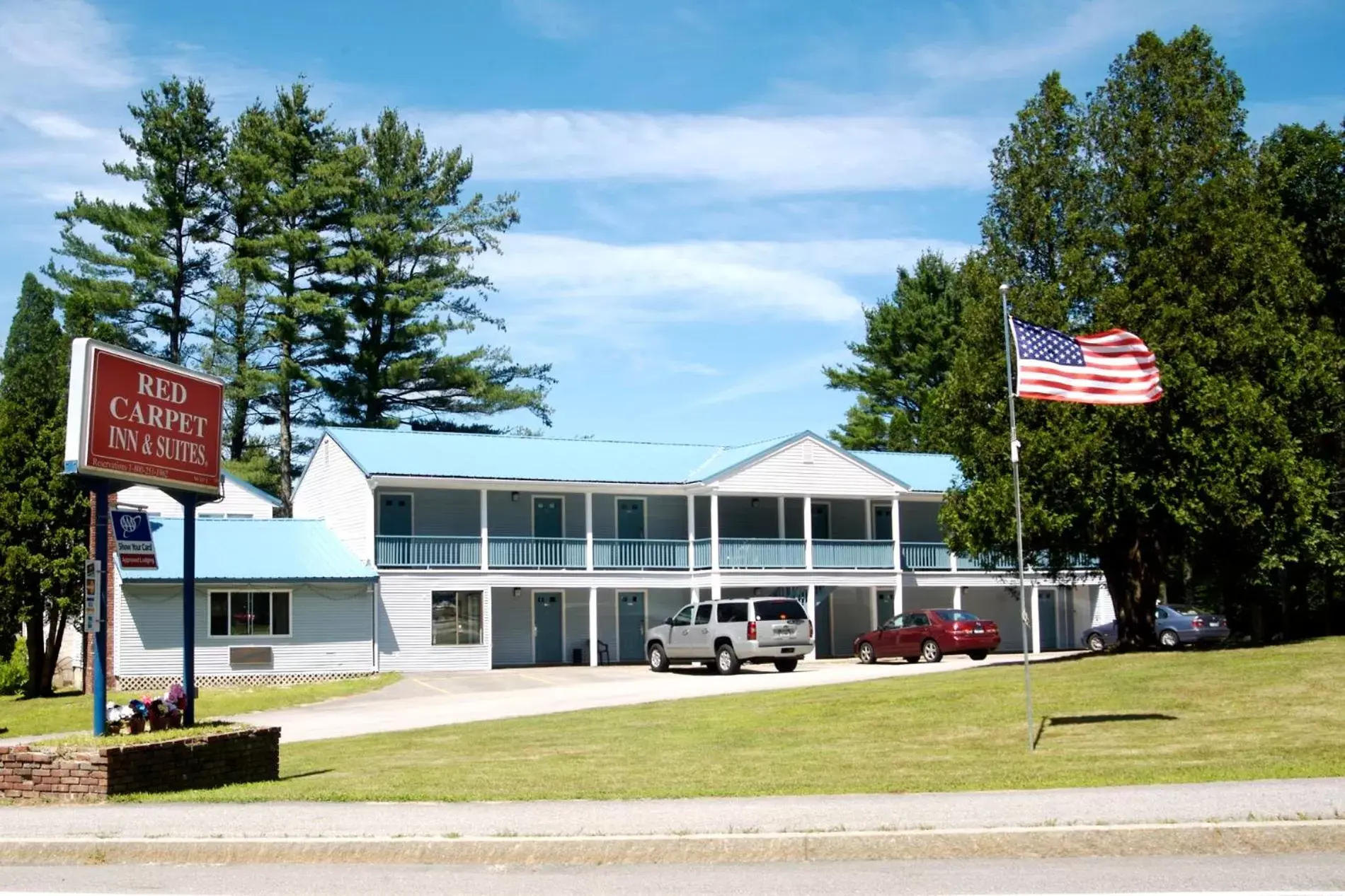 Facade/entrance, Property Building in Red Carpet Inn and Suites Plymouth