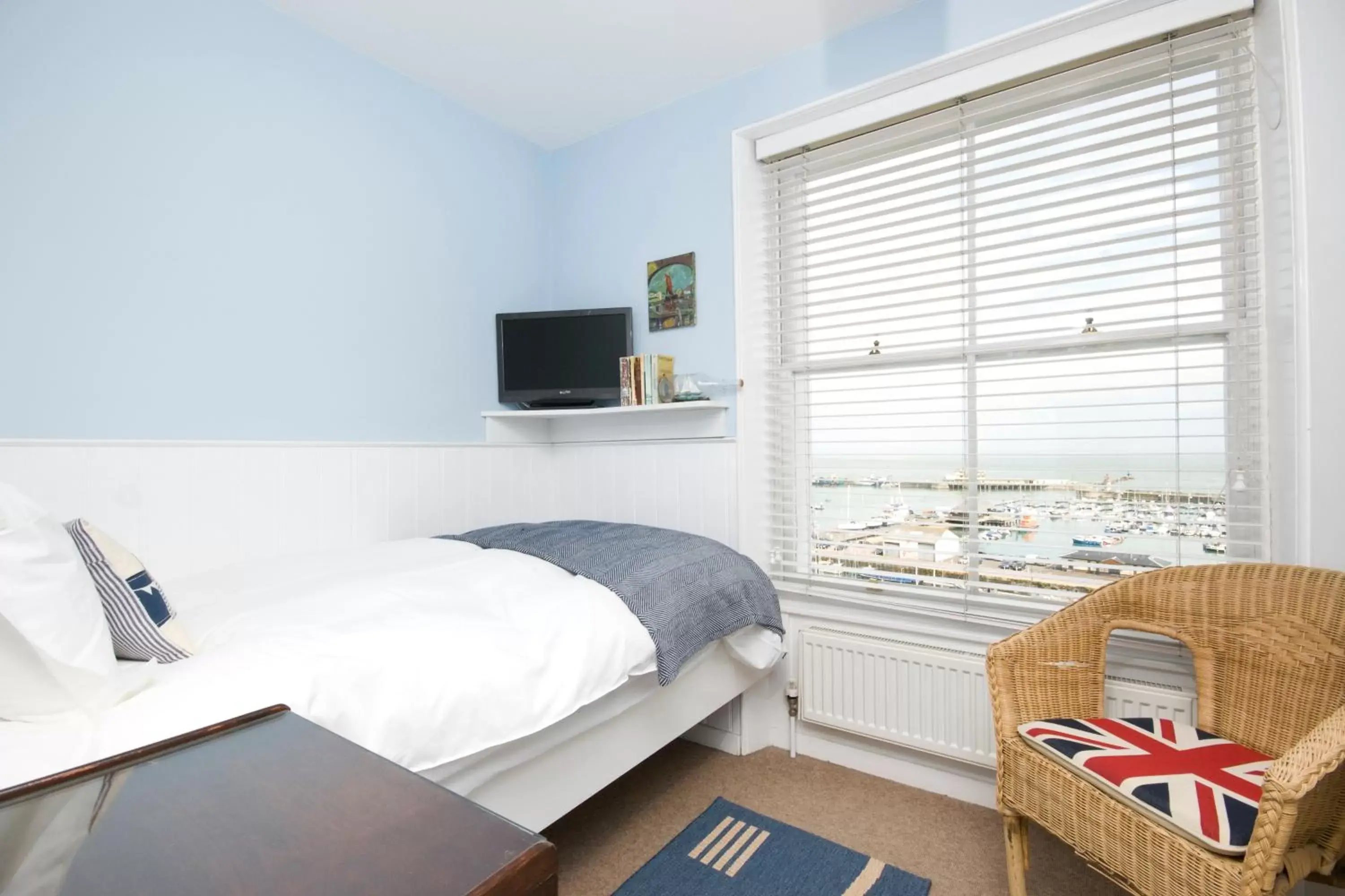 Single Room with Sea View - single occupancy in The Royal Harbour Hotel
