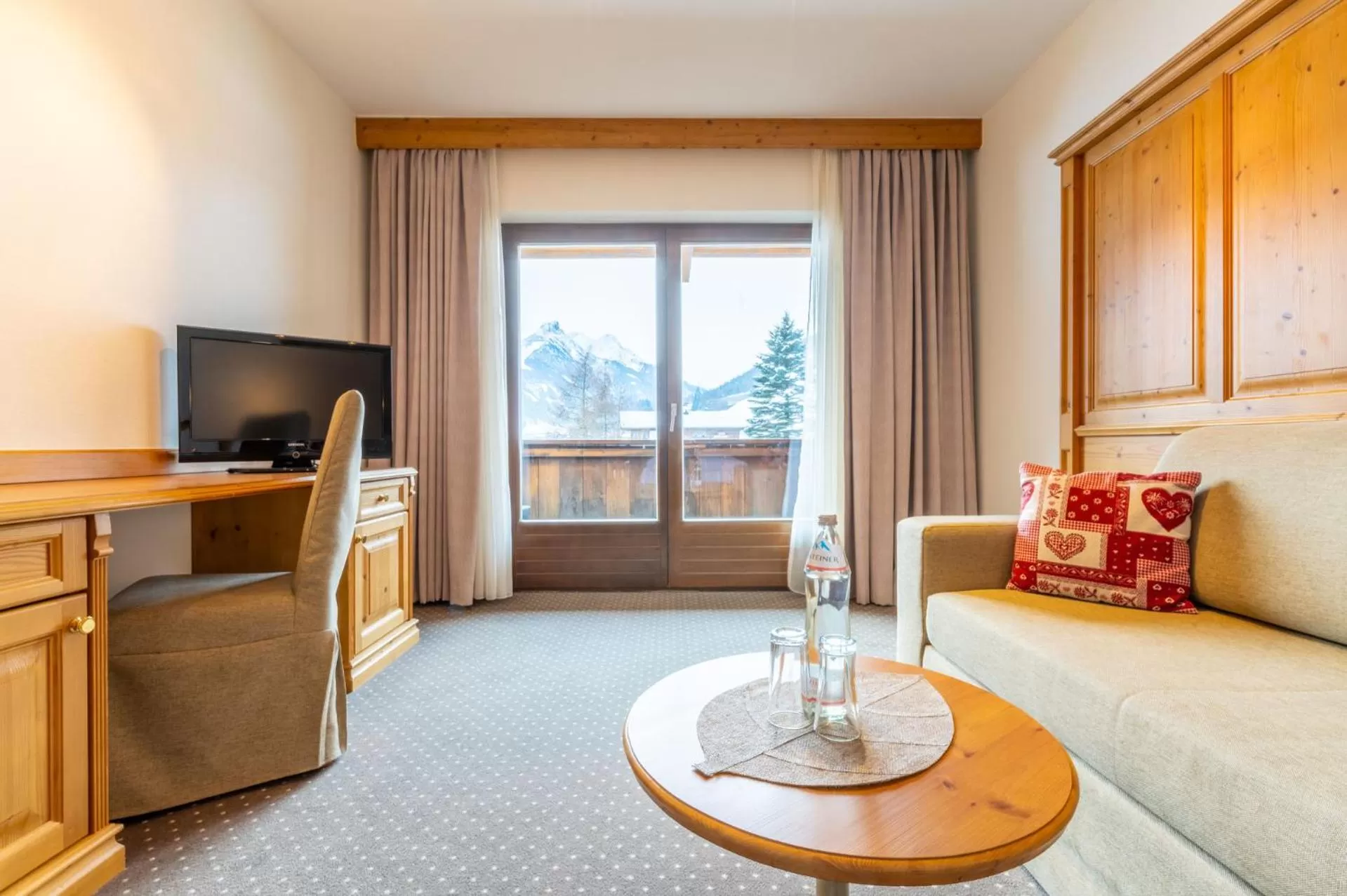 Photo of the whole room in Sporthotel Cristall