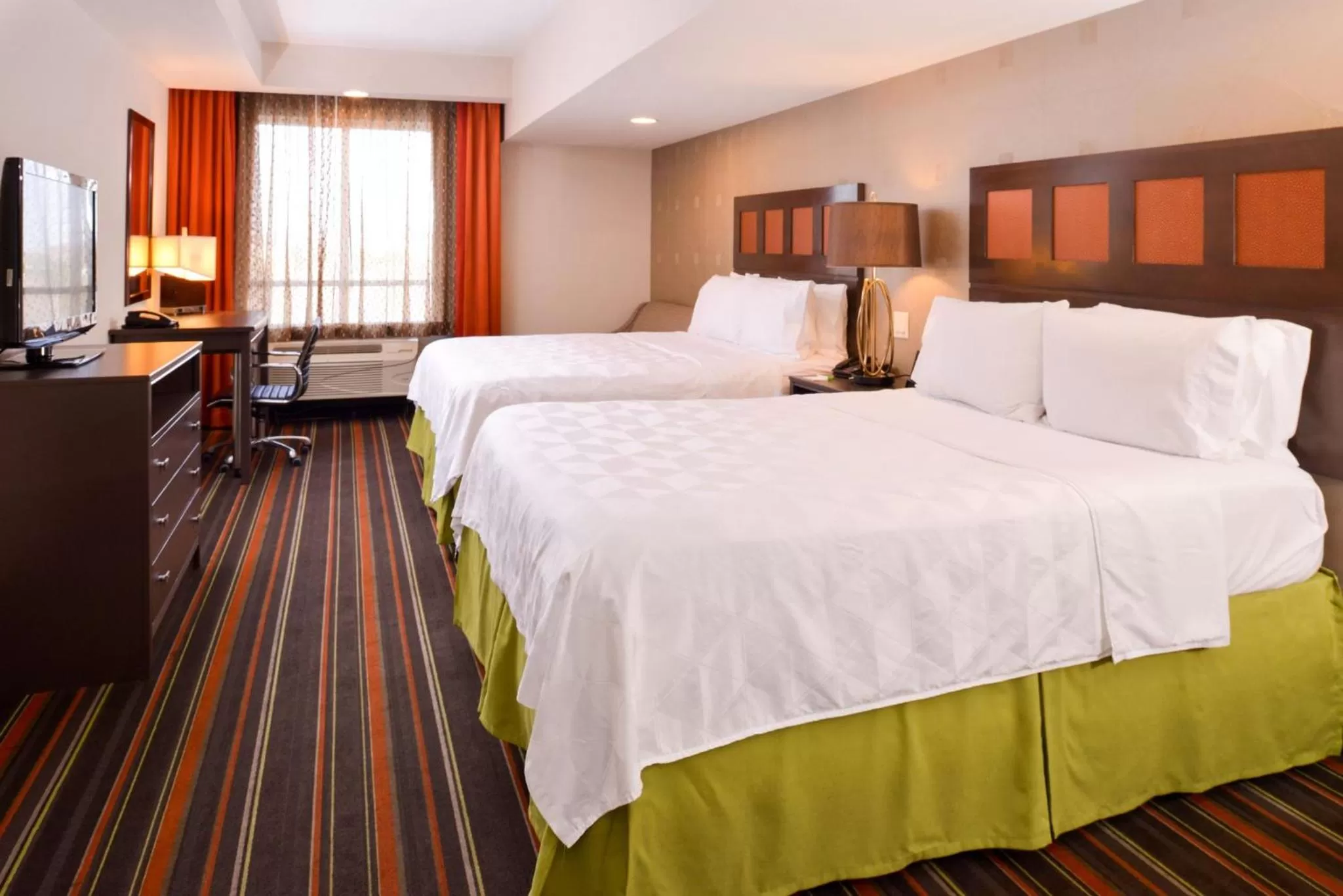 Photo of the whole room, Bed in The Holiday Inn Amarillo West Medical Center by IHG