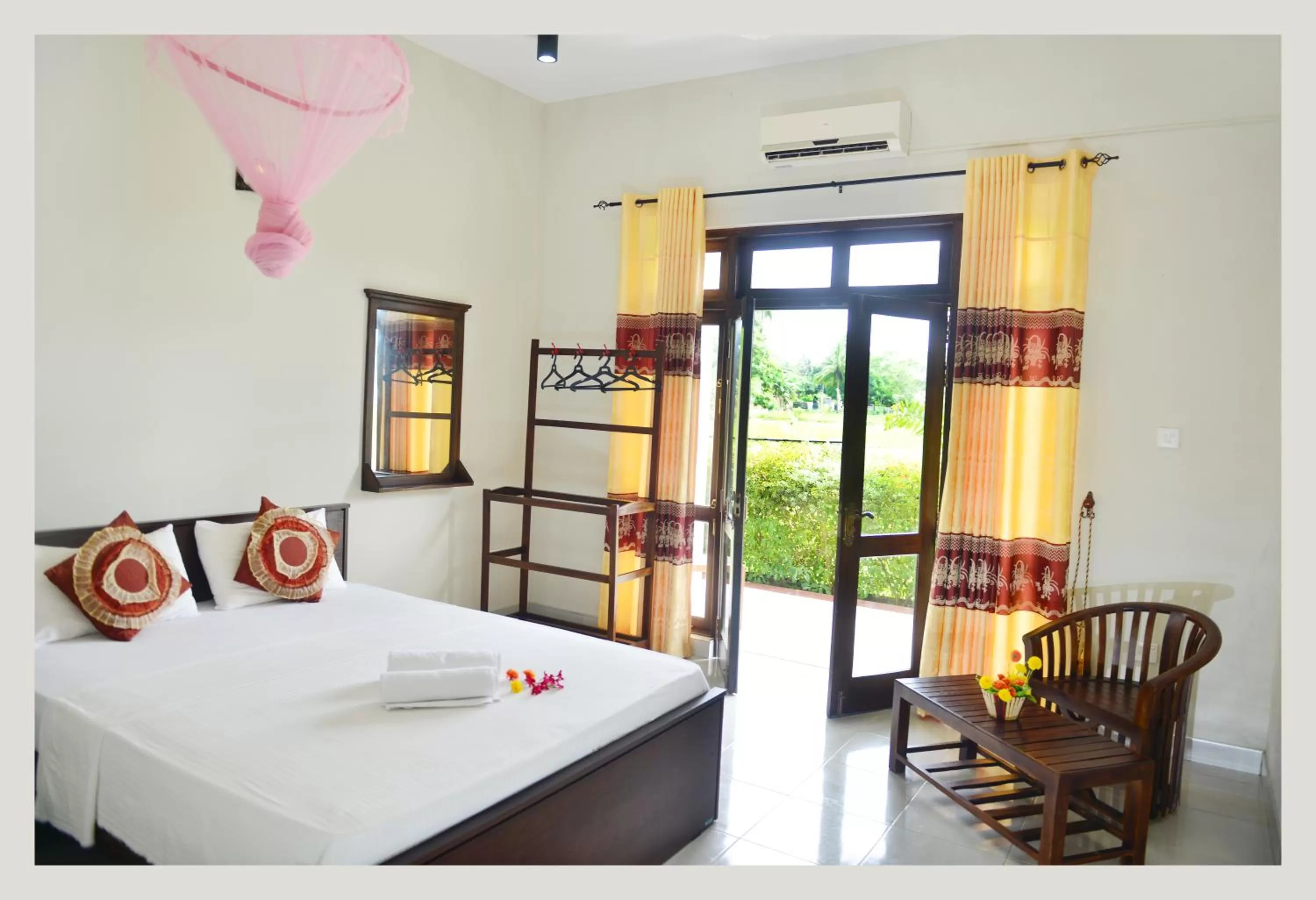 Day in Hotel Ancient Village